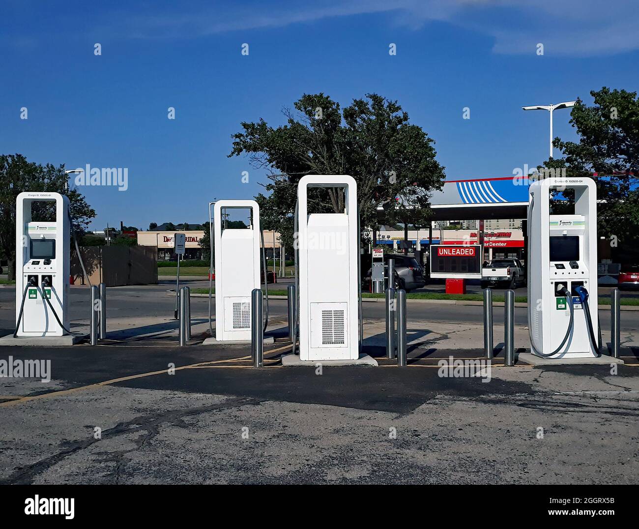 Newly installed 4 station Electrify American fast charging station located in the Walmart parking lot directly opposite the Murphy gas station Stock Photo