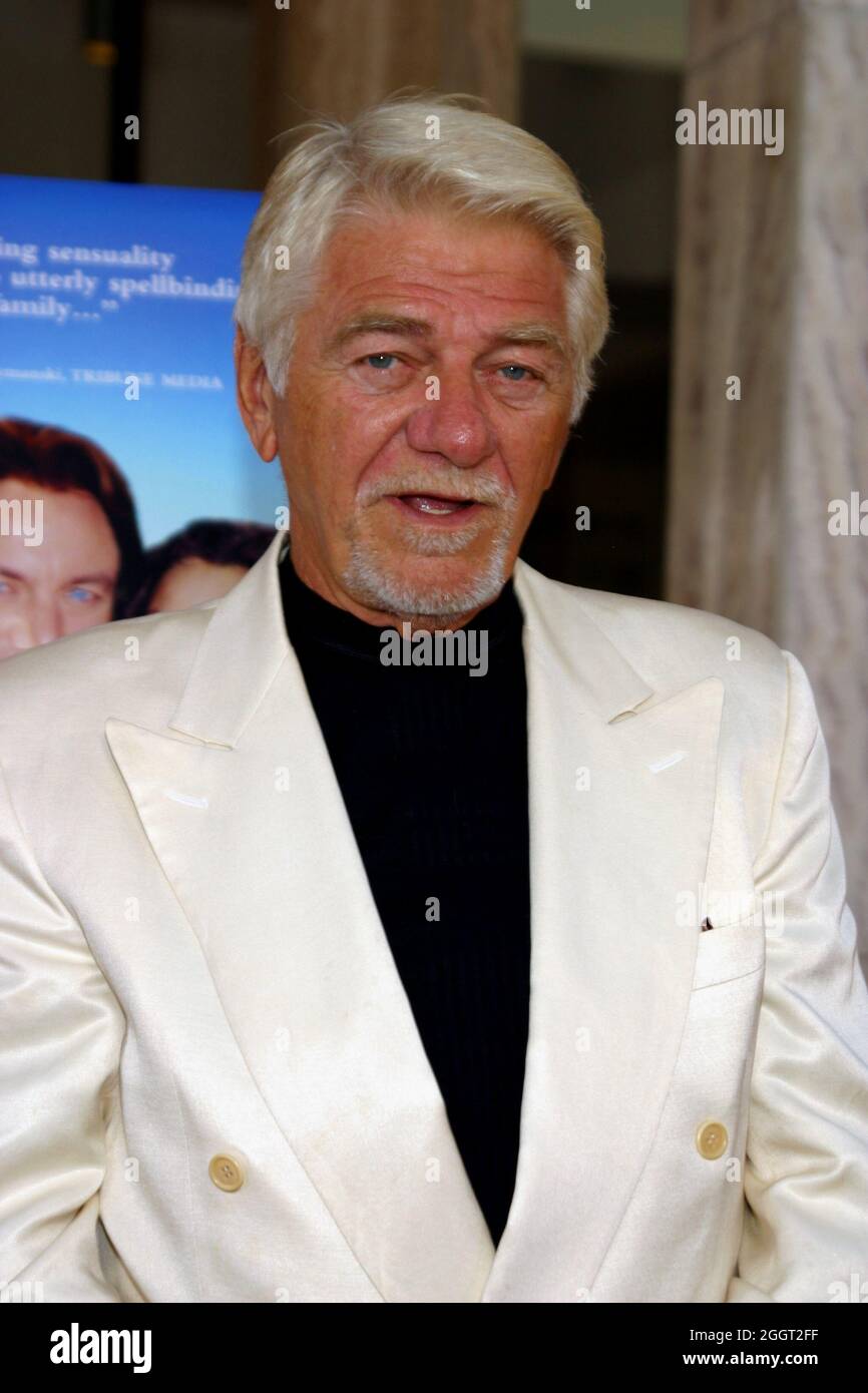 Seymour Cassell  08/14/03 PASSIONADA at Arclight Cinemas, Hollywood Photo by Kazumi Nakamoto/HNW/PictureLux - File Reference # 34202-0453HNWPLX Stock Photo