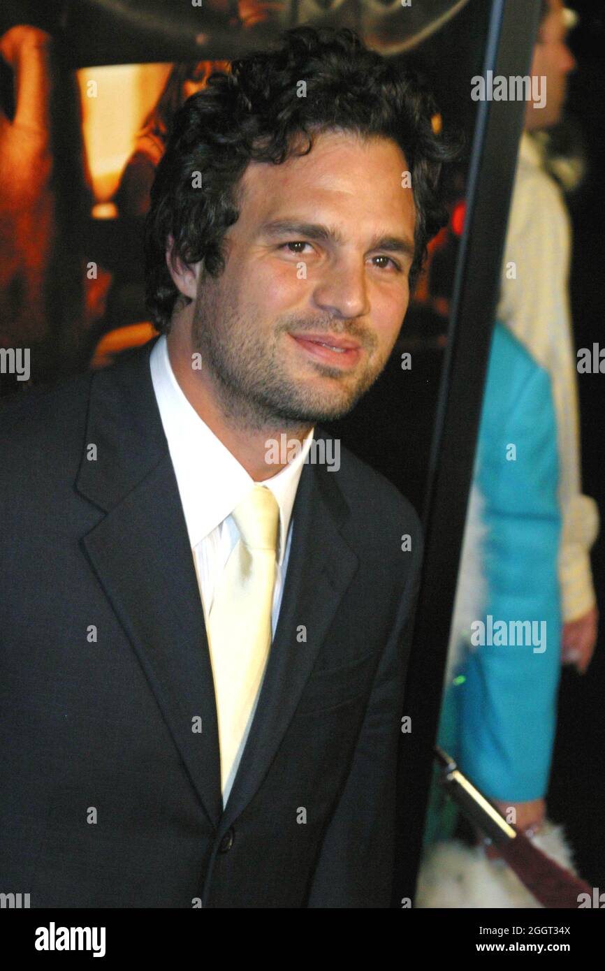 Mark Ruffalo  10/16/03 IN THE CUT at Academy of Motion Picture Arts and Sciences, Beverly Hills Photo by Kazumi Nakamoto/HNW/PictureLux - File Reference # 34202-0648HNWPLX Stock Photo
