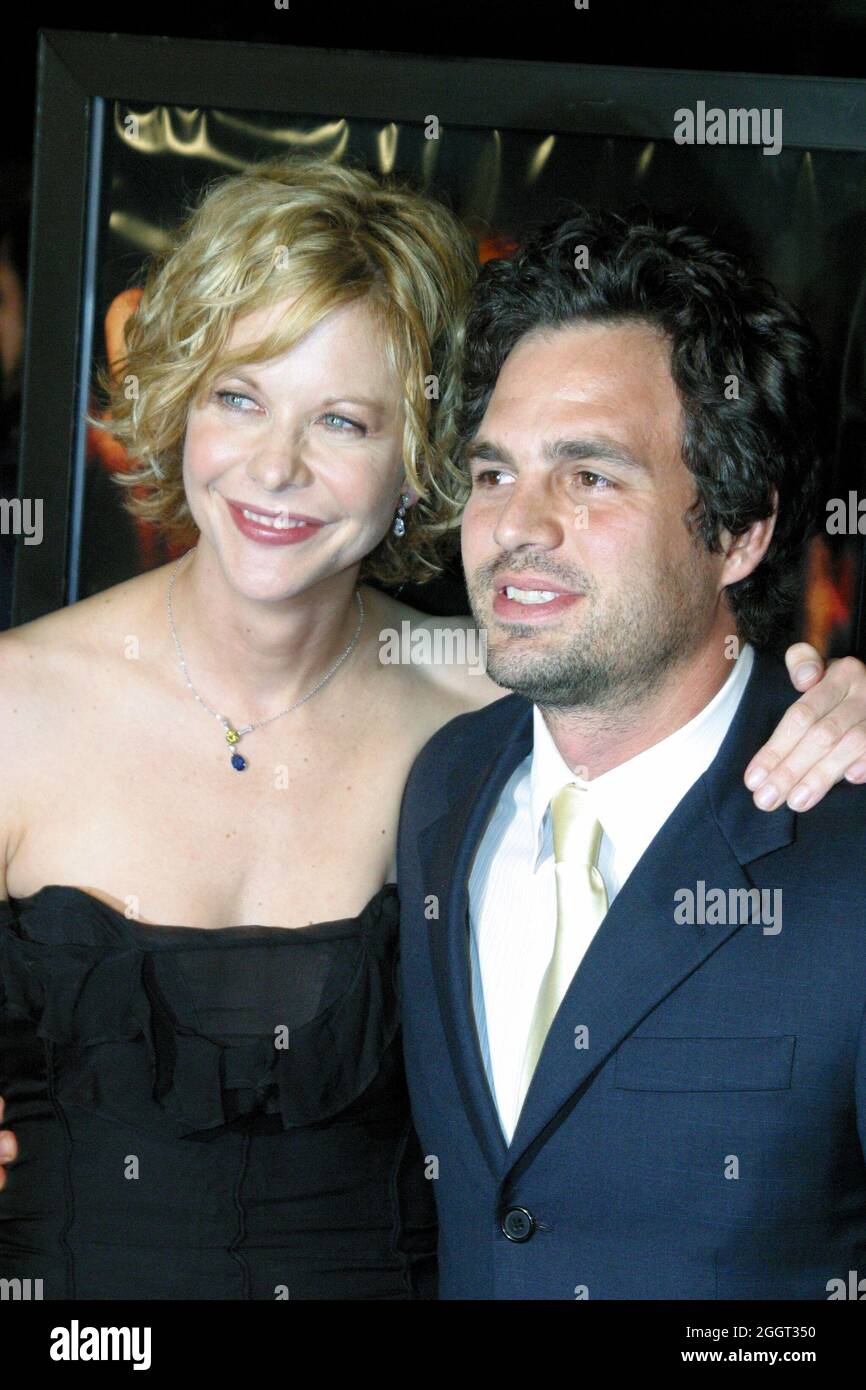 Meg Ryan, Mark Ruffalo  10/16/03 IN THE CUT at Academy of Motion Picture Arts and Sciences, Beverly Hills Photo by Kazumi Nakamoto/HNW/PictureLux - File Reference # 34202-0639HNWPLX Stock Photo