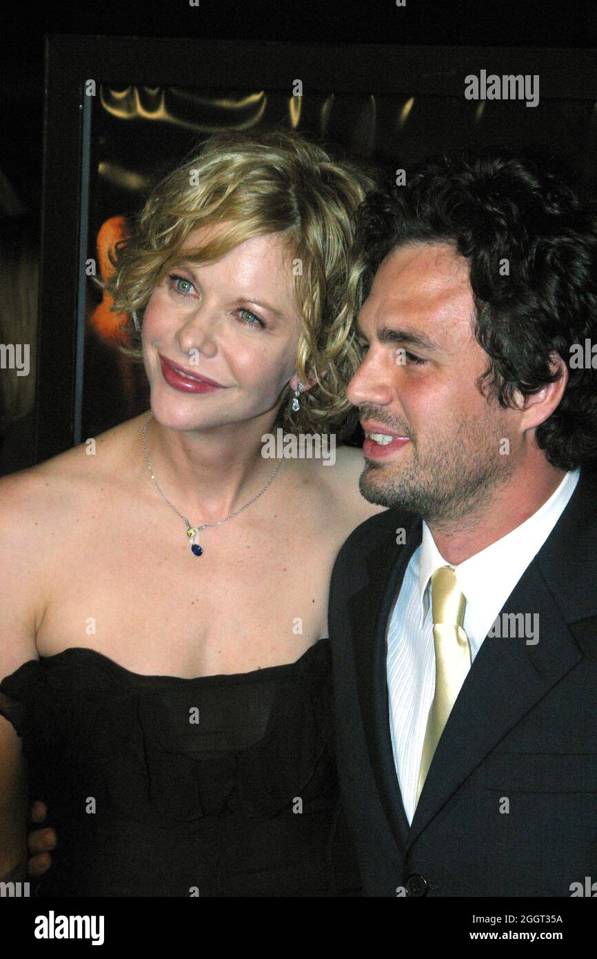 Meg Ryan, Mark Ruffalo  10/16/03 IN THE CUT at Academy of Motion Picture Arts and Sciences, Beverly Hills Photo by Kazumi Nakamoto/HNW/PictureLux - File Reference # 34202-0640HNWPLX Stock Photo