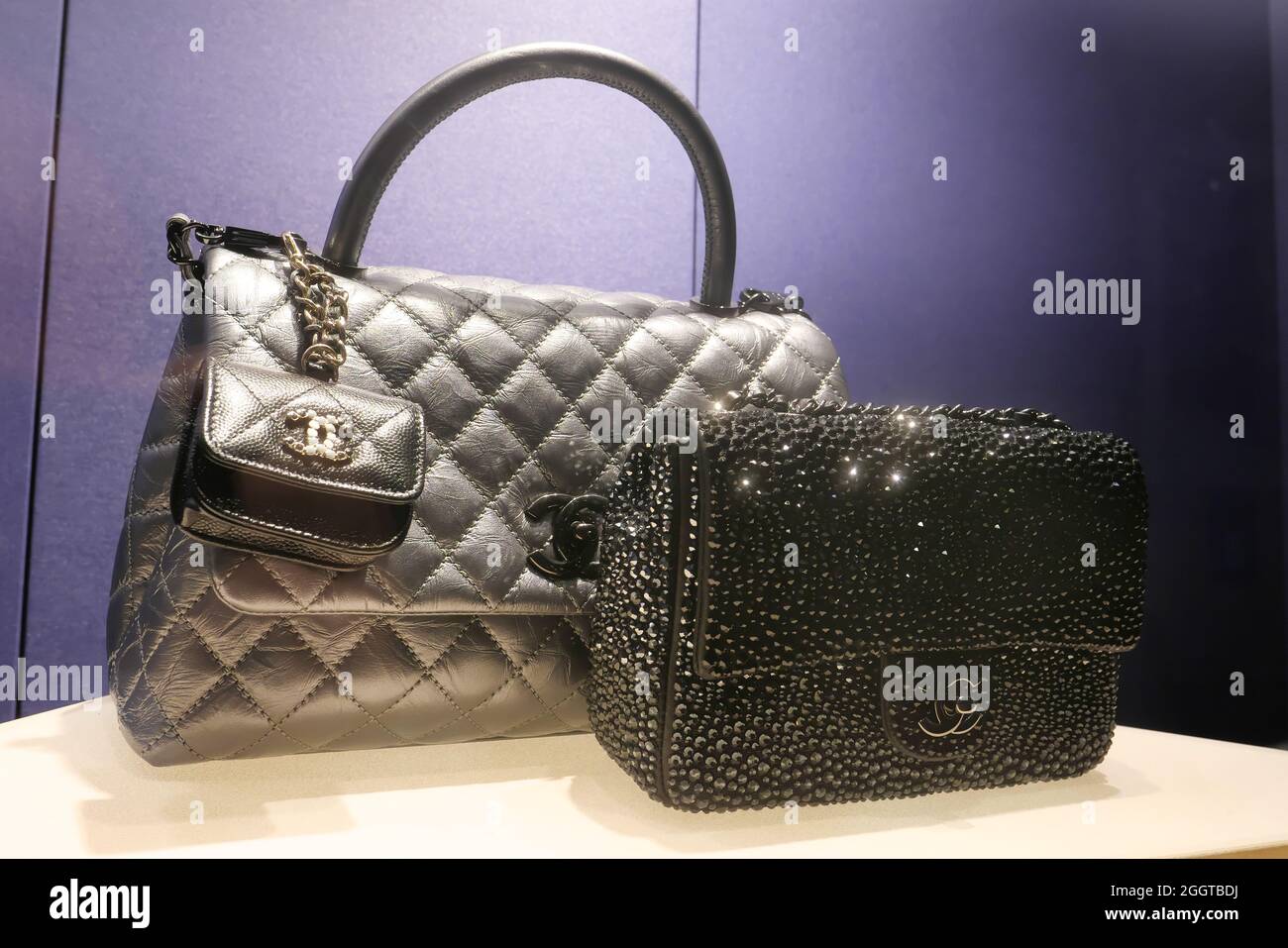 Chanel brand luxury handbags and other goods in a window display in New  York on Sunday, June 2, 2019. (© Richard B. Levine Stock Photo - Alamy