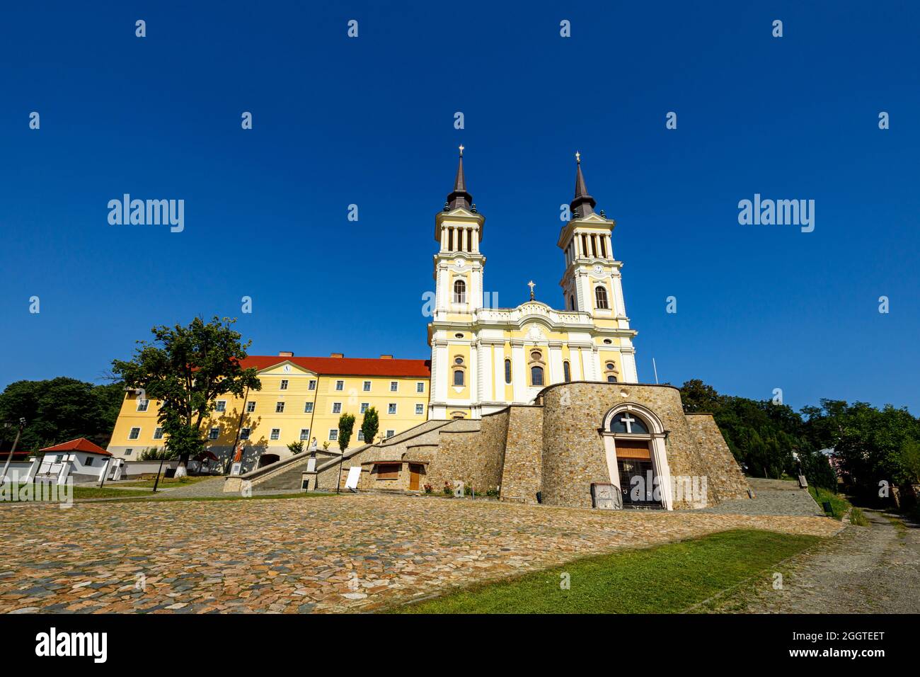 Radna The cathedral of Maria Radna at Arad in Romania Stock Photo - Alamy
