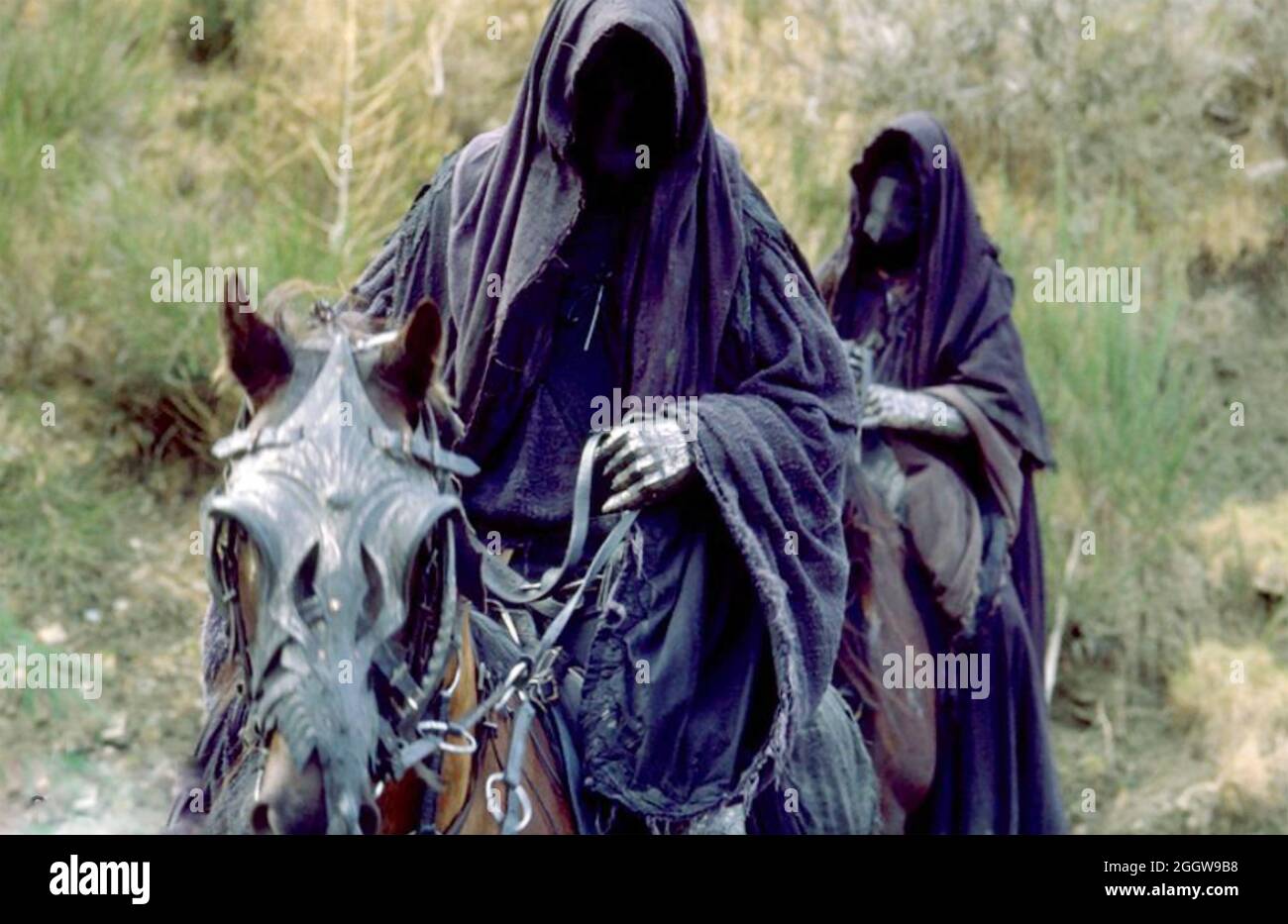 LORD OF THE RINGS: THE FELLOWSHIP OF THE RING 2001 New Line Cinema film.  Two of the Nazgú or Black Ridersl Stock Photo - Alamy
