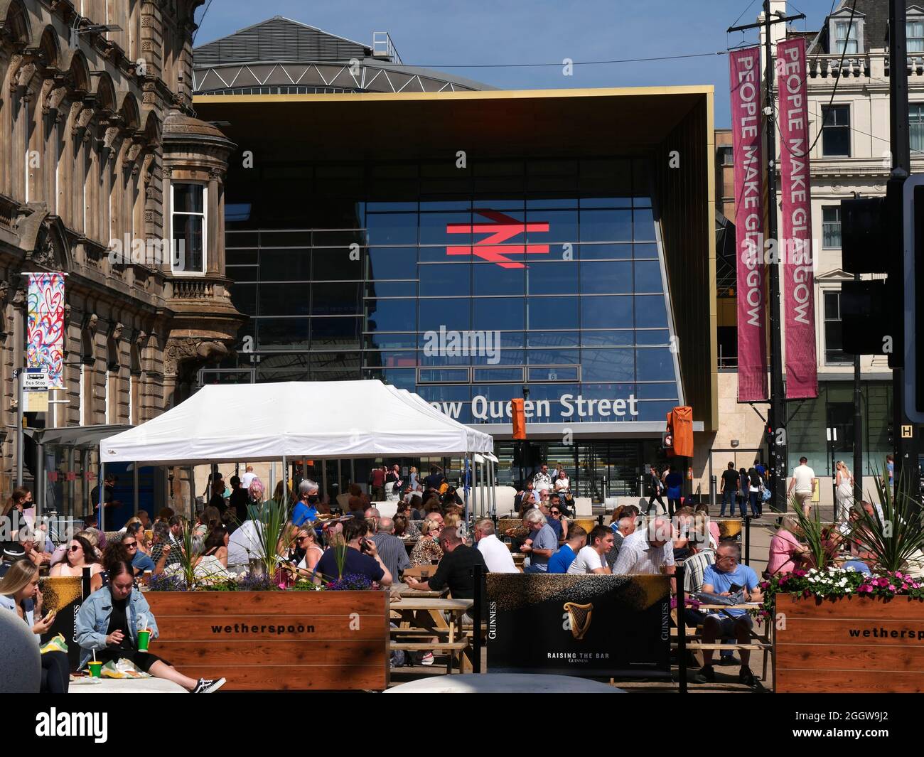 alfresco eating and drinking in Queen Street, George Square,Glasgow City centre, Scotland,UK Stock Photo