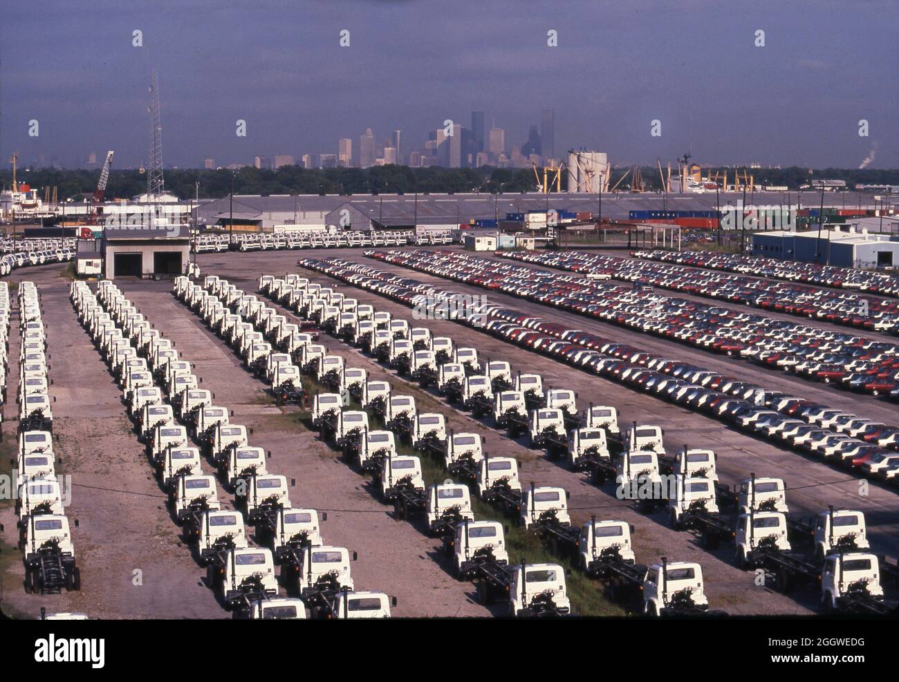 Iveco trucks hires stock photography and images Alamy