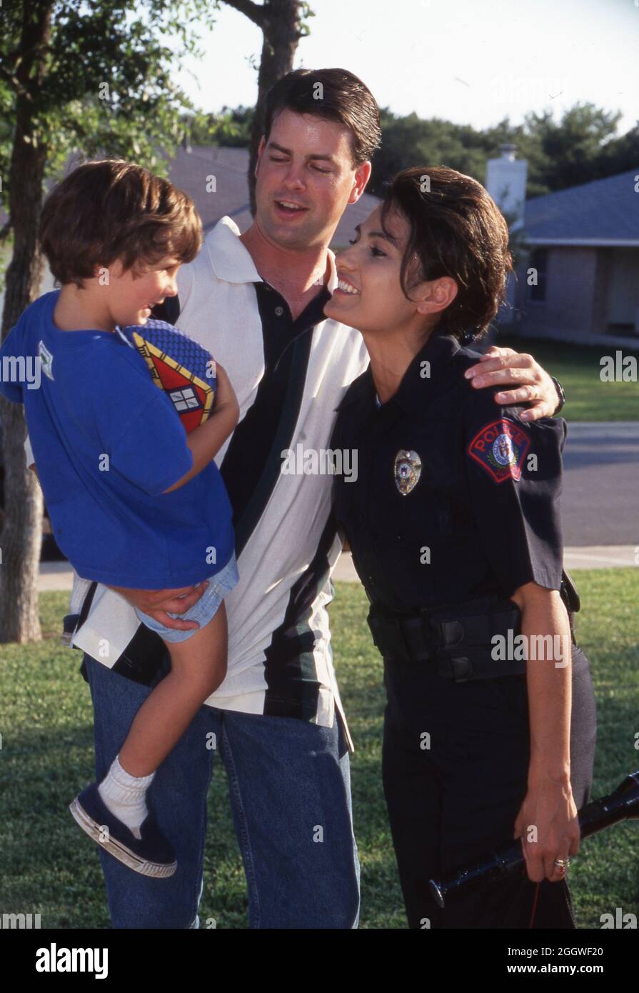 Female poiice officer hi-res stock photography and images - Alamy