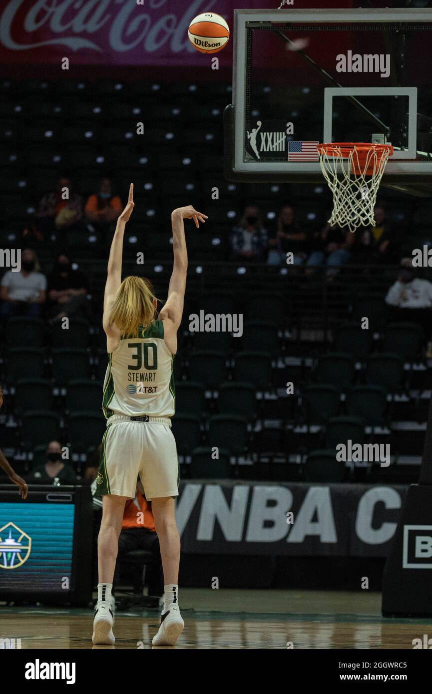 breanna stewart dunk
