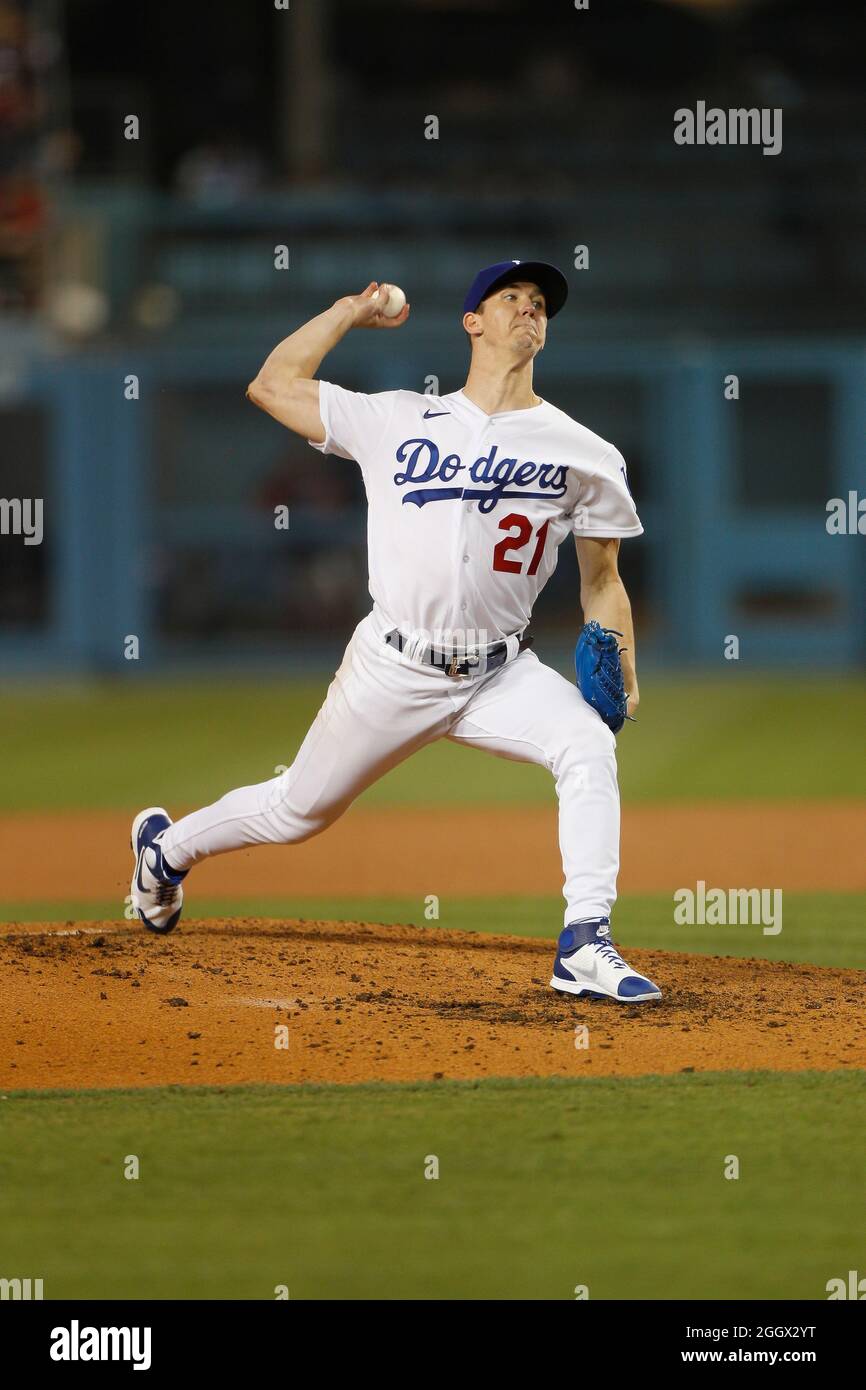 Los Angeles Dodgers pitcher Walker Buehler (21) pitches the ball during an  MLB regular season game against the Atlanta Braves, Tuesday, August 31, 202  Stock Photo - Alamy
