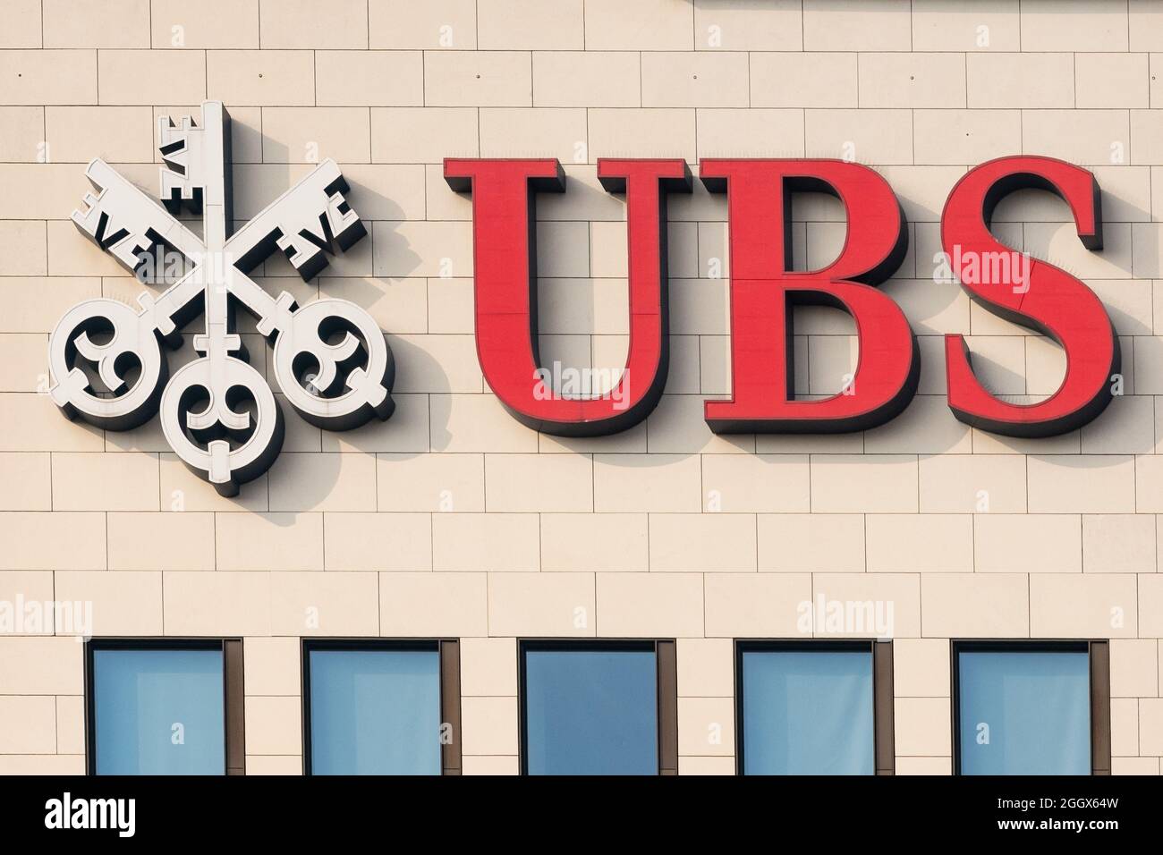 Ubs logo hi-res stock photography and images - Alamy