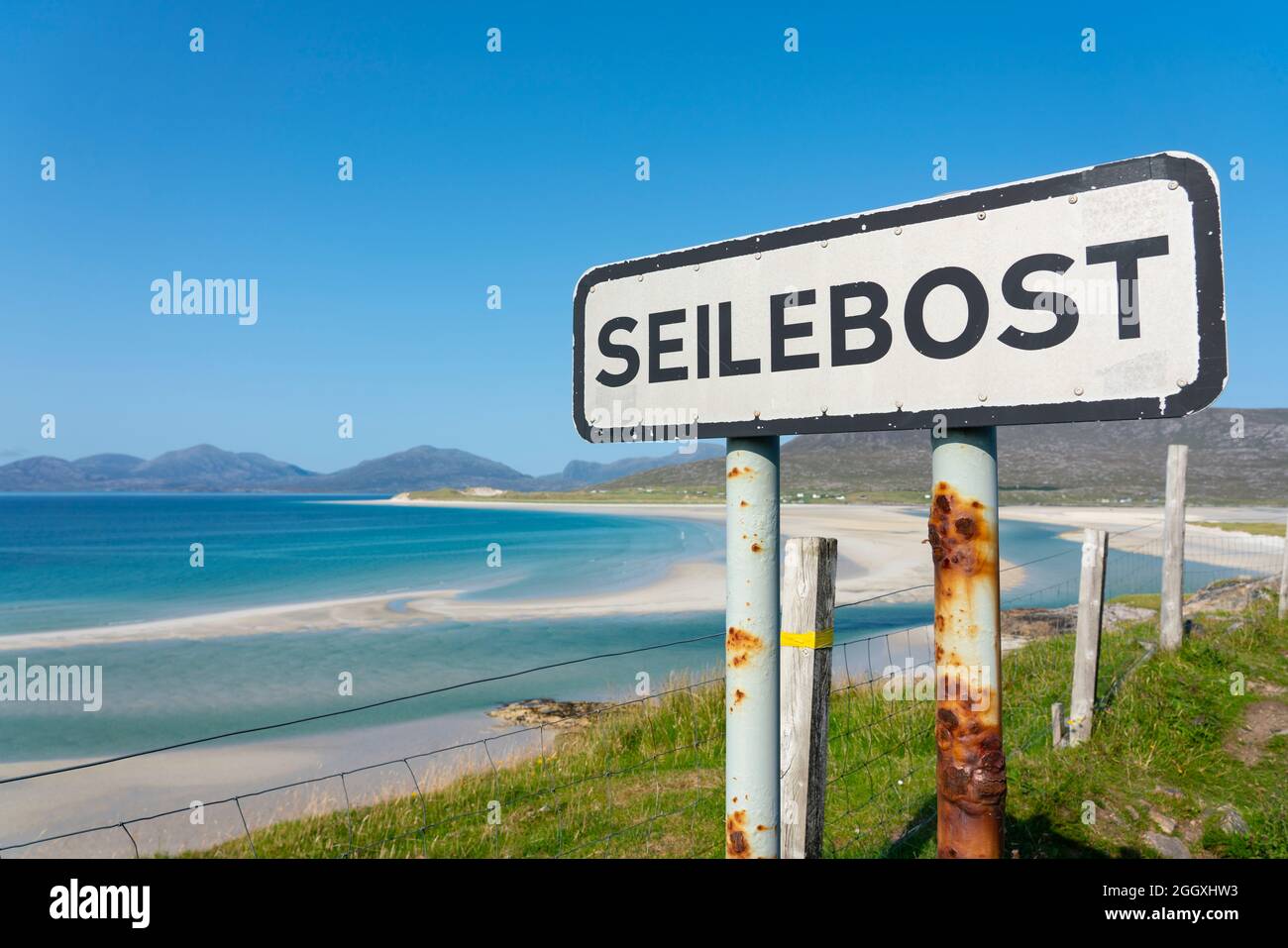 View of Luskentyre Beach and Sound of Taransay, from Seilebost on the Isle of Harris, Outer Hebrides, Scotland, UK Stock Photo