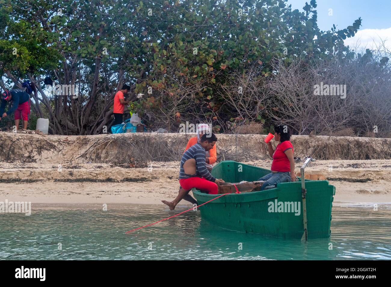 One day in Cuban fishermen lifestyle, Tunas de Zaza, Sancti Spiritus, Cuba  Stock Photo - Alamy