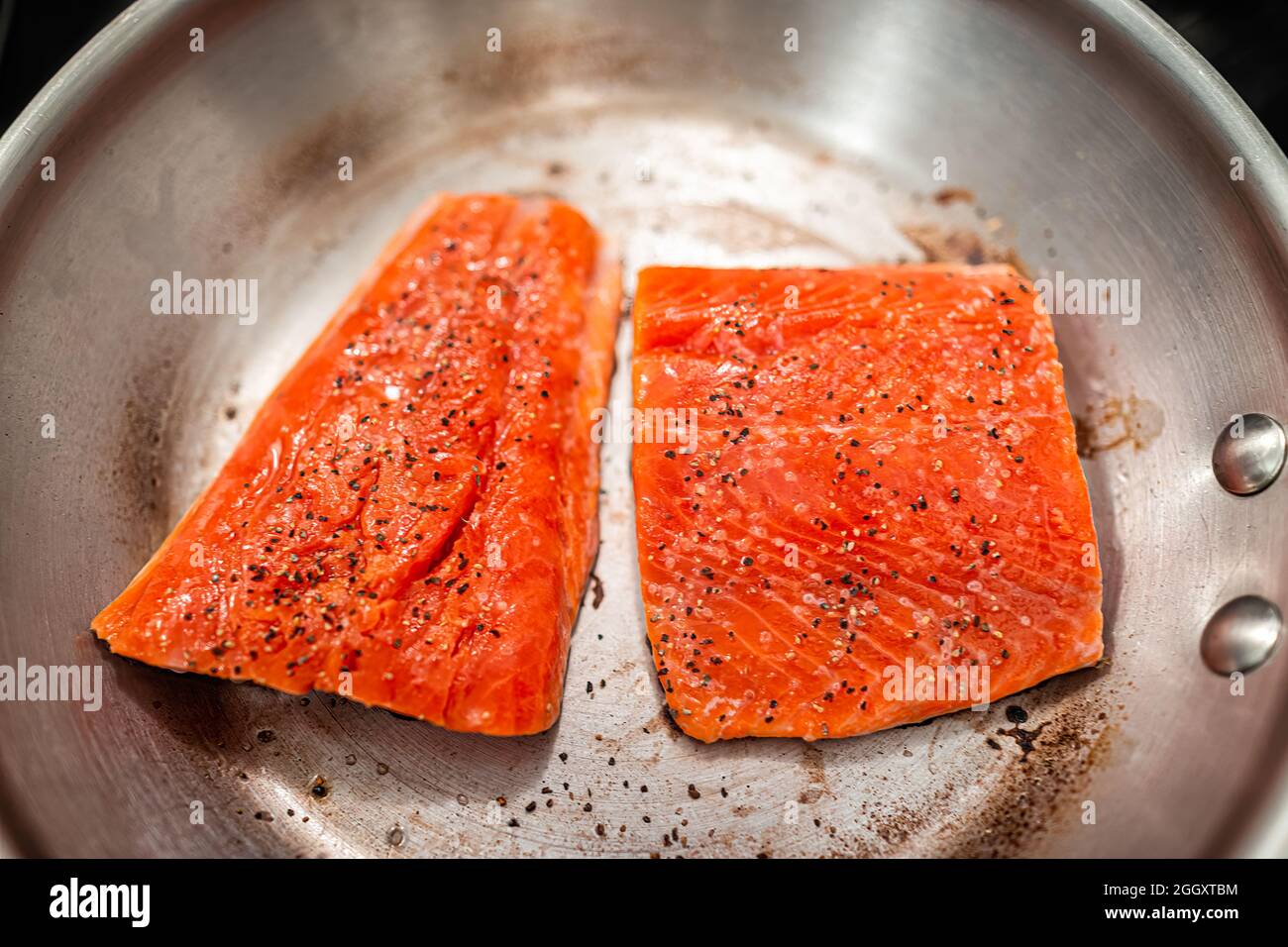 Fish fillets stove hires stock photography and images Alamy