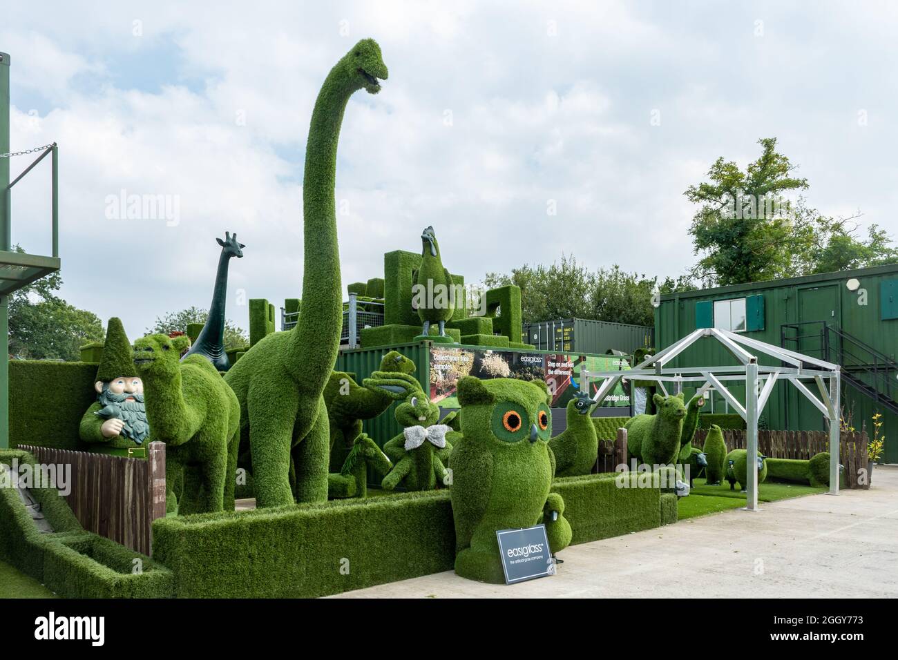 Easigrass artificial grass animals (Easi-animals, animal sculptures covered  with plastic grass), UK Stock Photo - Alamy