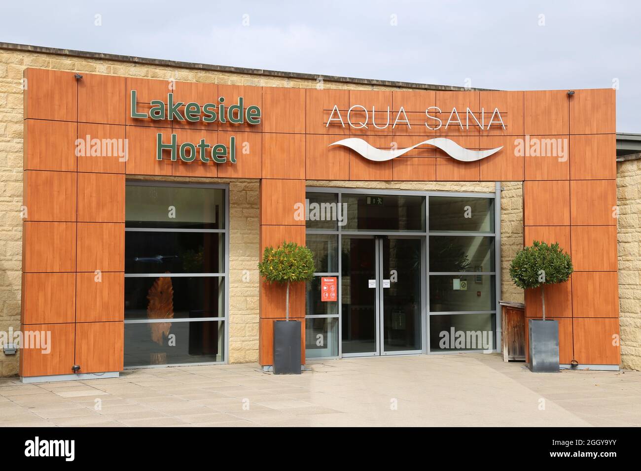 Lakeside Hotel and Aqua Sana, Plaza, Center Parcs Woburn Forest, Fordfield Road, Bedford, Bedfordshire, England, Great Britain, UK, Europe Stock Photo