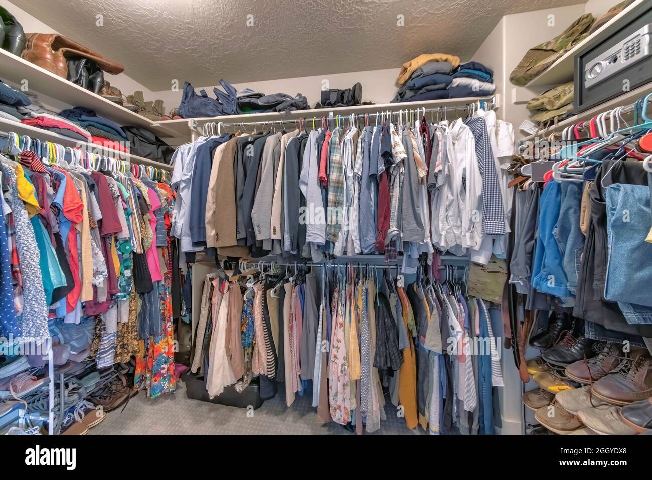 Wardrobe bundle kepong put Shop