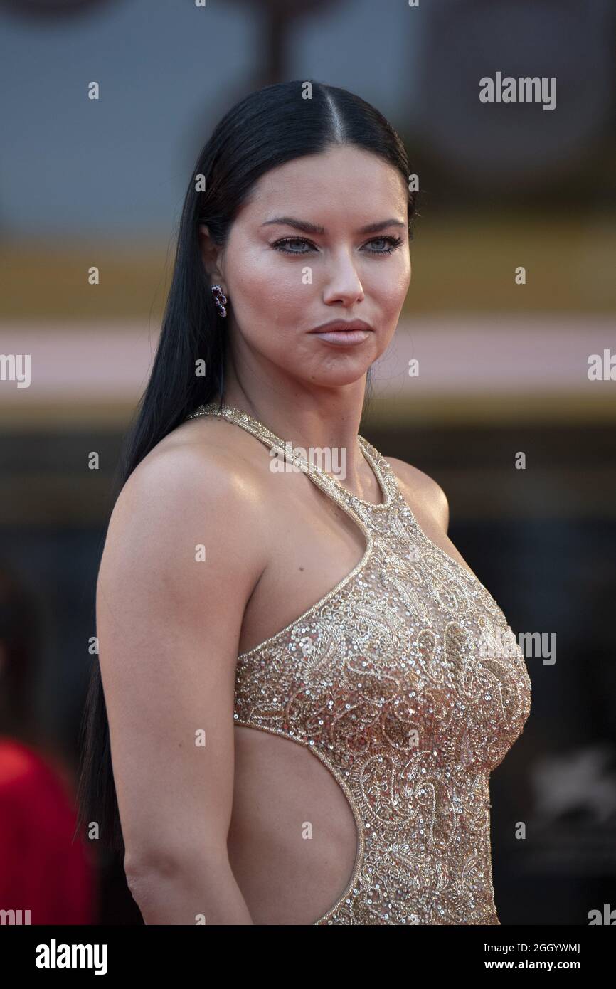 Adriana Lima: Most Up-to-Date Encyclopedia, News & Reviews