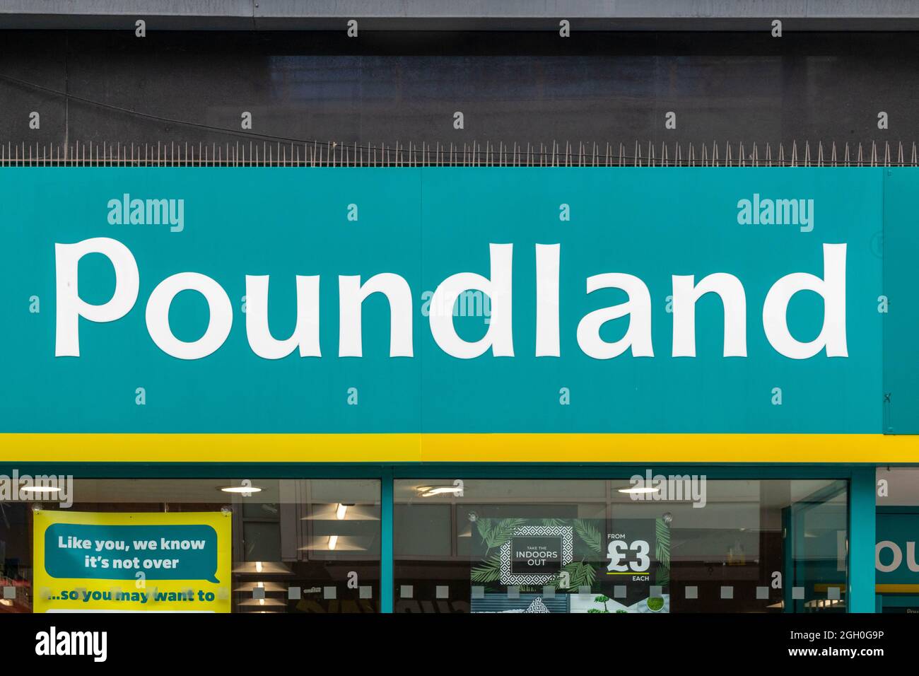 Poundland shop sign Stock Photo Alamy