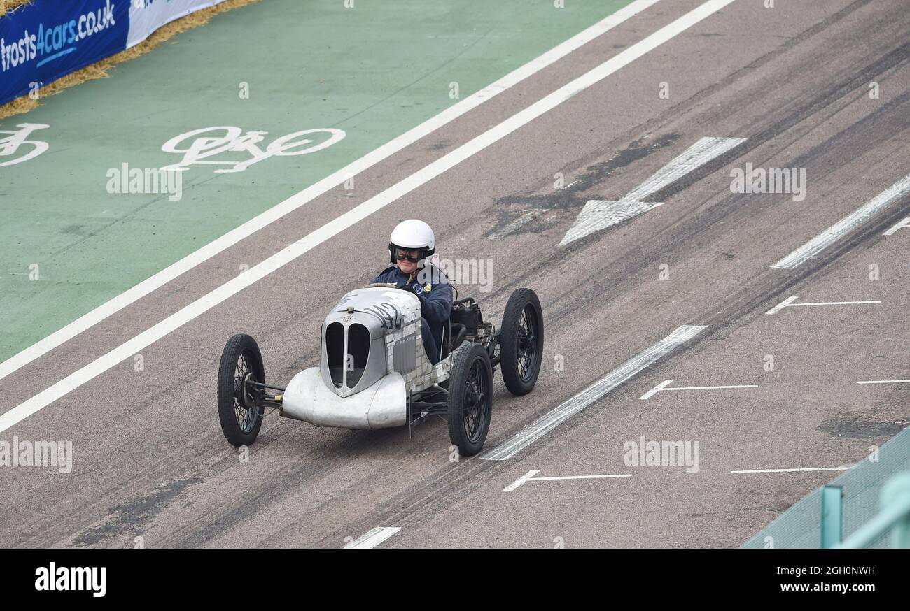 Brighton, UK. 4th September 2021 - Nick Allen from Gloucester  in his homemade Austin 7 Shelsley Special takes part in the Brighton National Speed Trials today which has returned this year after being cancelled in 2021 because of COVID-19. Cars of all vintages take part in the timed sprint along Madeira Drive  .  : Credit Simon Dack / Alamy Live News Stock Photo