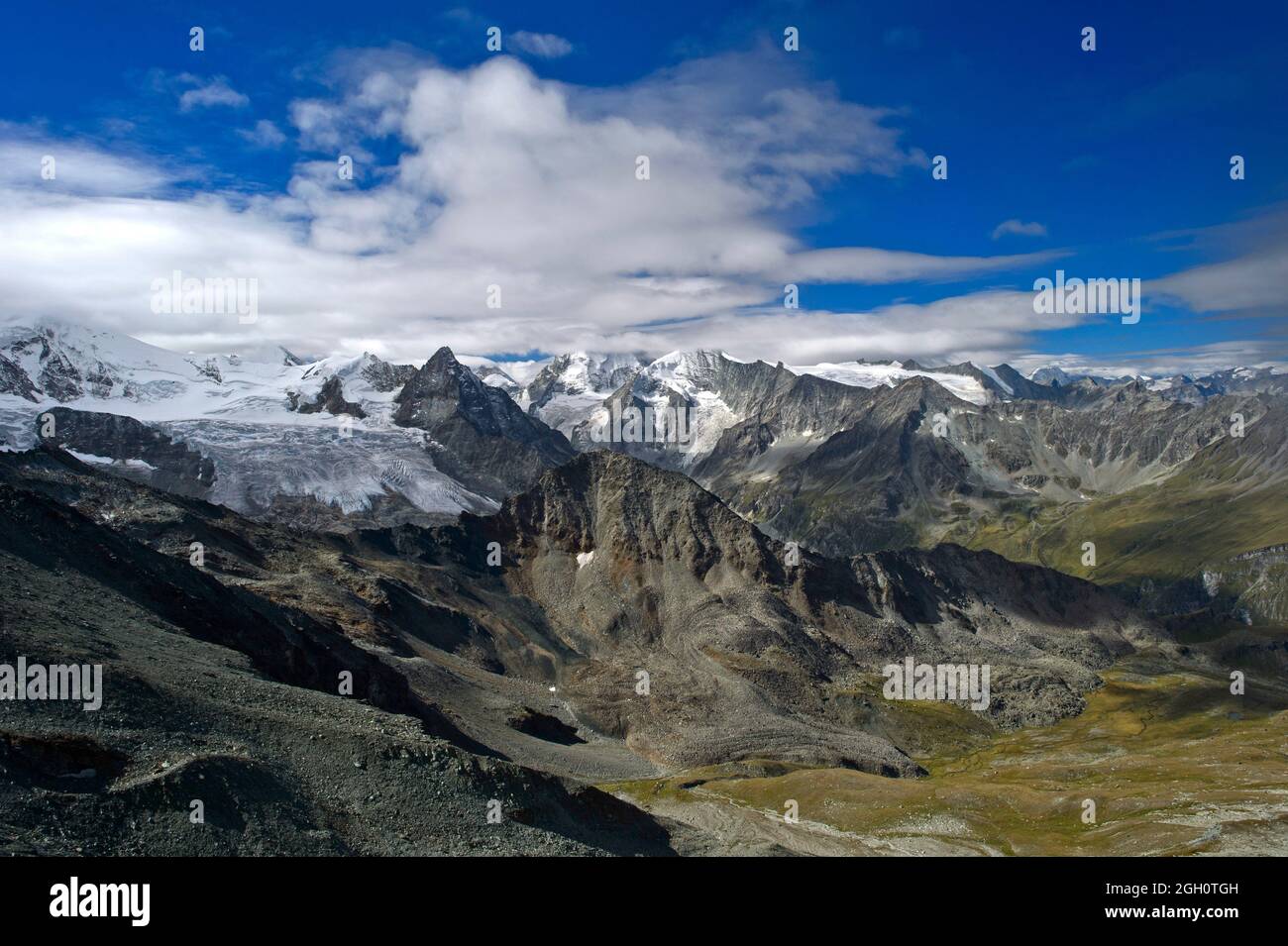 Alpine landscape with peaks and glaciers in Val dâ.Anniviers, Zinal, Wallis, Switzerland. Stock Photo