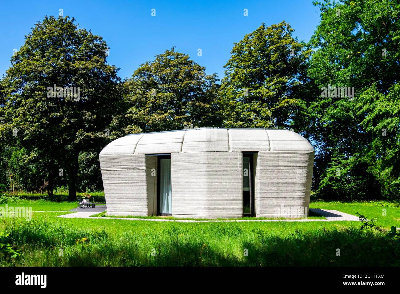 3Dprinted concrete house. Project Milestone is the worldâ.s first