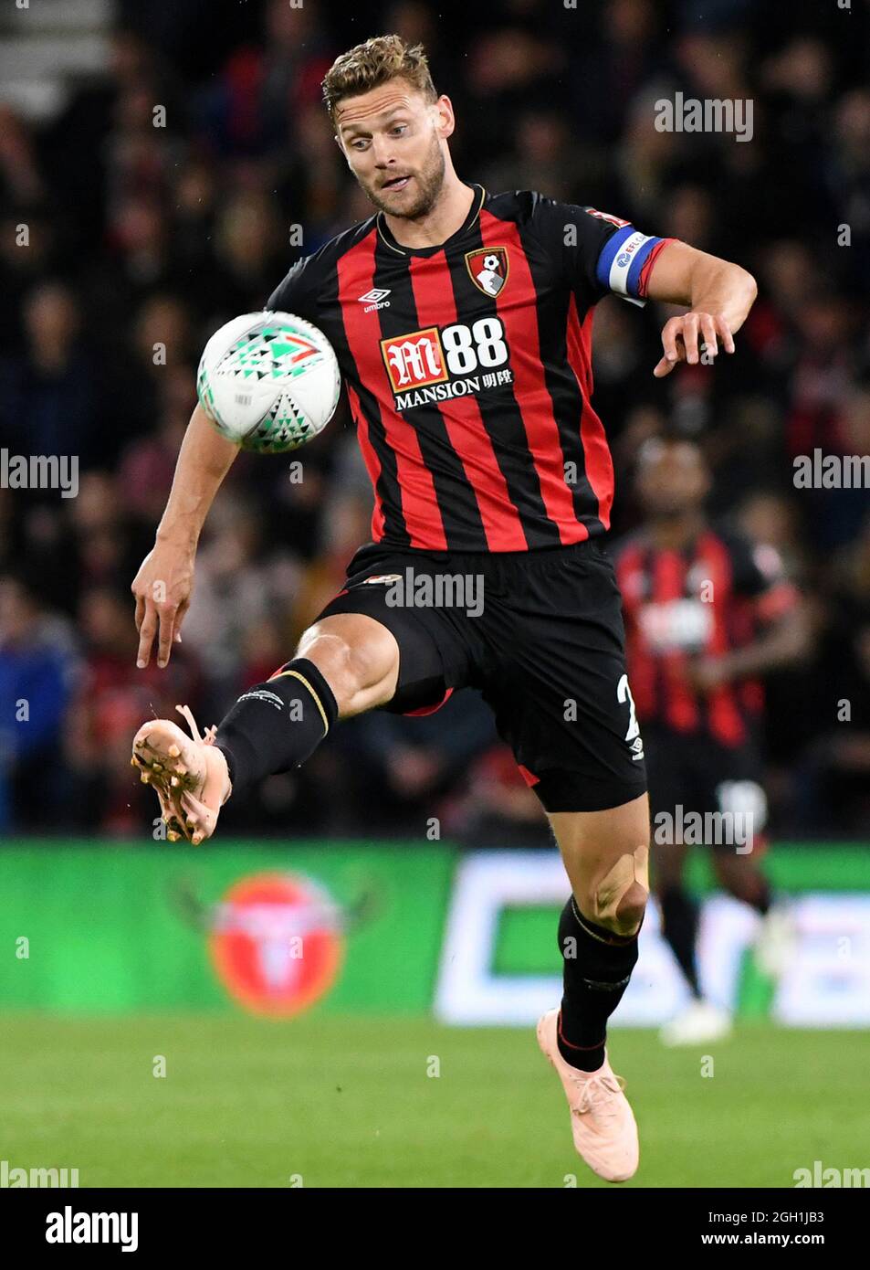 Simon Francis of AFC Bournemouth controls the ball - AFC Bournemouth v Blackburn Rovers, Carabao Cup, Third Round, Vitality Stadium, Bournemouth - 25th September 2018 Stock Photo