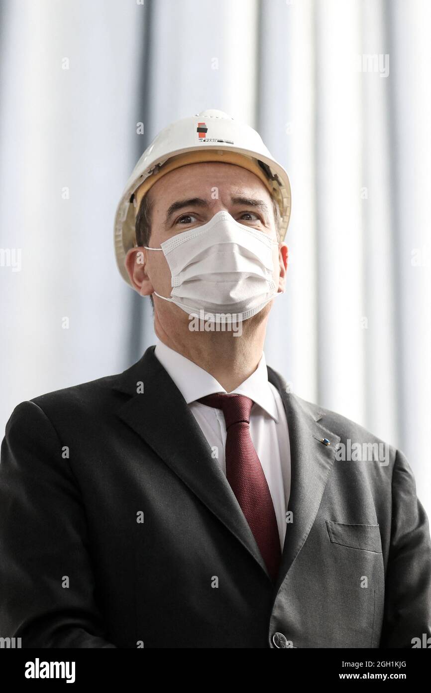 Paris France 04th Sep 21 Prime Minister Jean Castex Accompanied By Roselyne Bachelot Minister Of Culture Visits The Construction Site Of The Arc De Triomphe Thirty Six Years After The Packing Of The