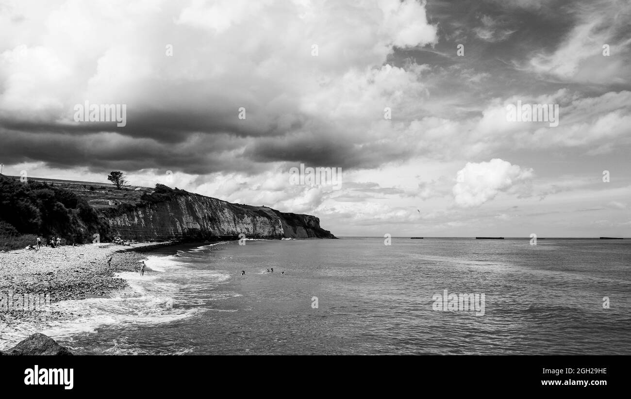 White cliffs normandy Black and White Stock Photos & Images - Alamy