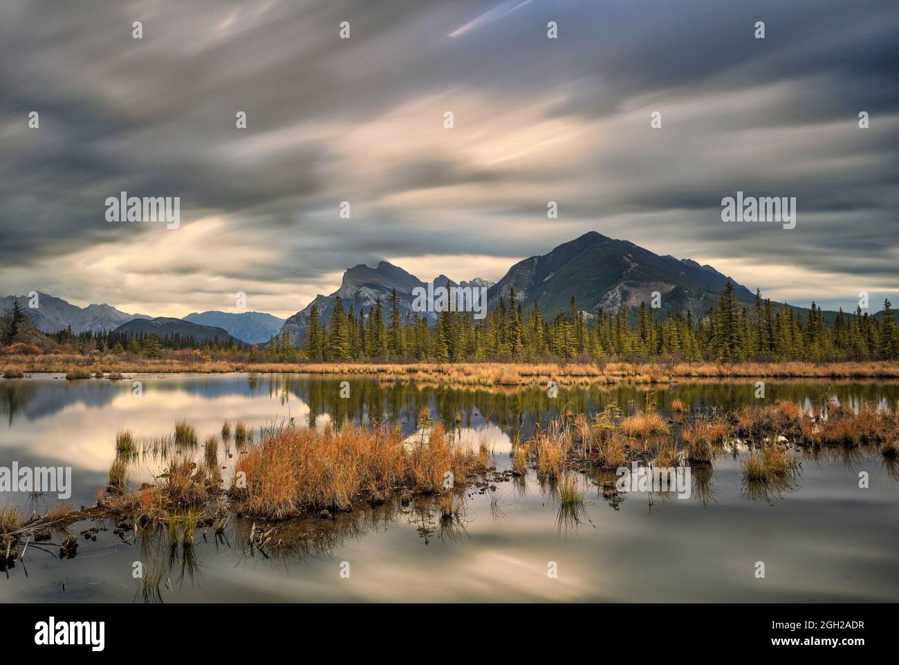 Long exposure photograph of Vermillion Lakes near Banff Stock Photo - Alamy