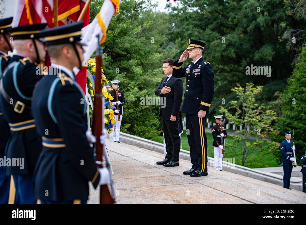 Ukrainian President Volodymyr Zelenskyy, left, and U.S. Army Maj. Gen. Allan Pepin during a full honors wreath laying ceremony at the Tomb of the Unknown Soldier at Arlington National Cemetery September 1, 2021 in Arlington, Virginia. Stock Photo