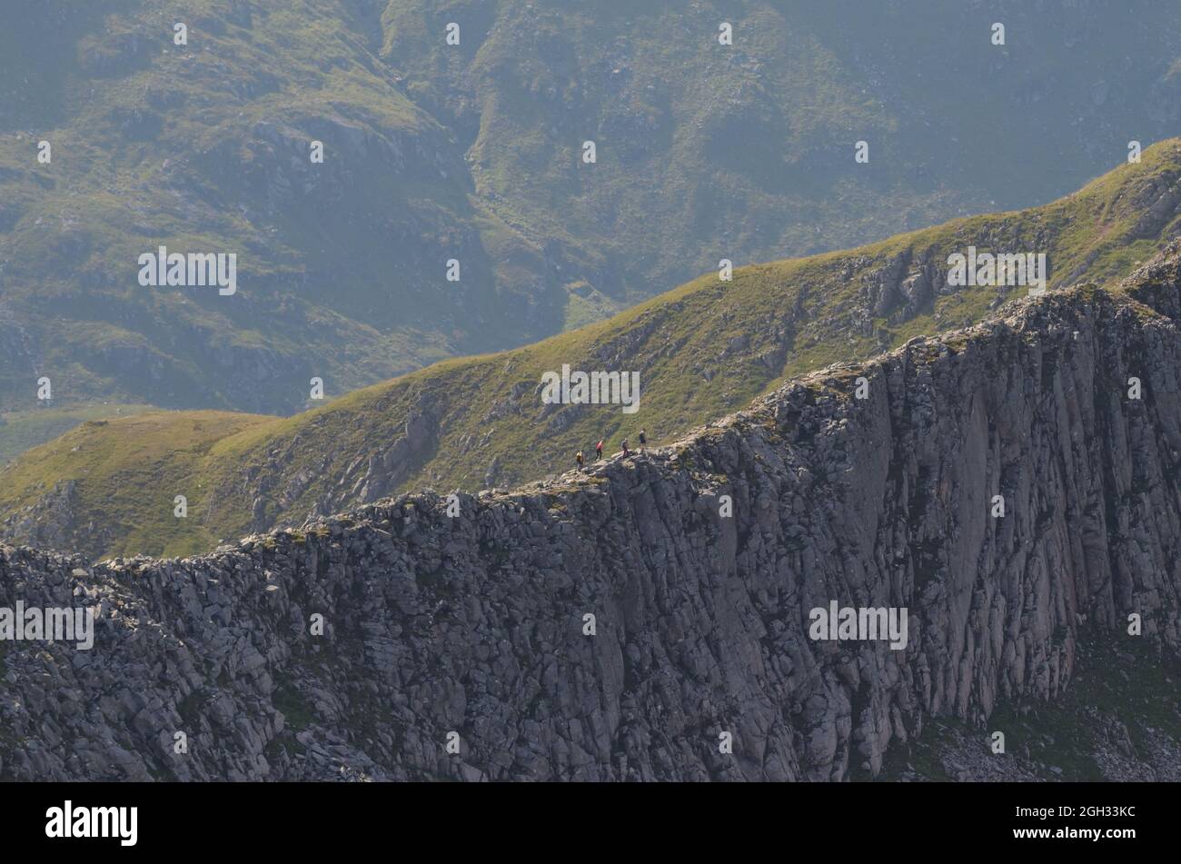 The Càrn Mòr Dearg Arête, a narrow ridge running between the mountains Carn Mor Dearg and Ben Nevis, Scottish Highlands. Stock Photo