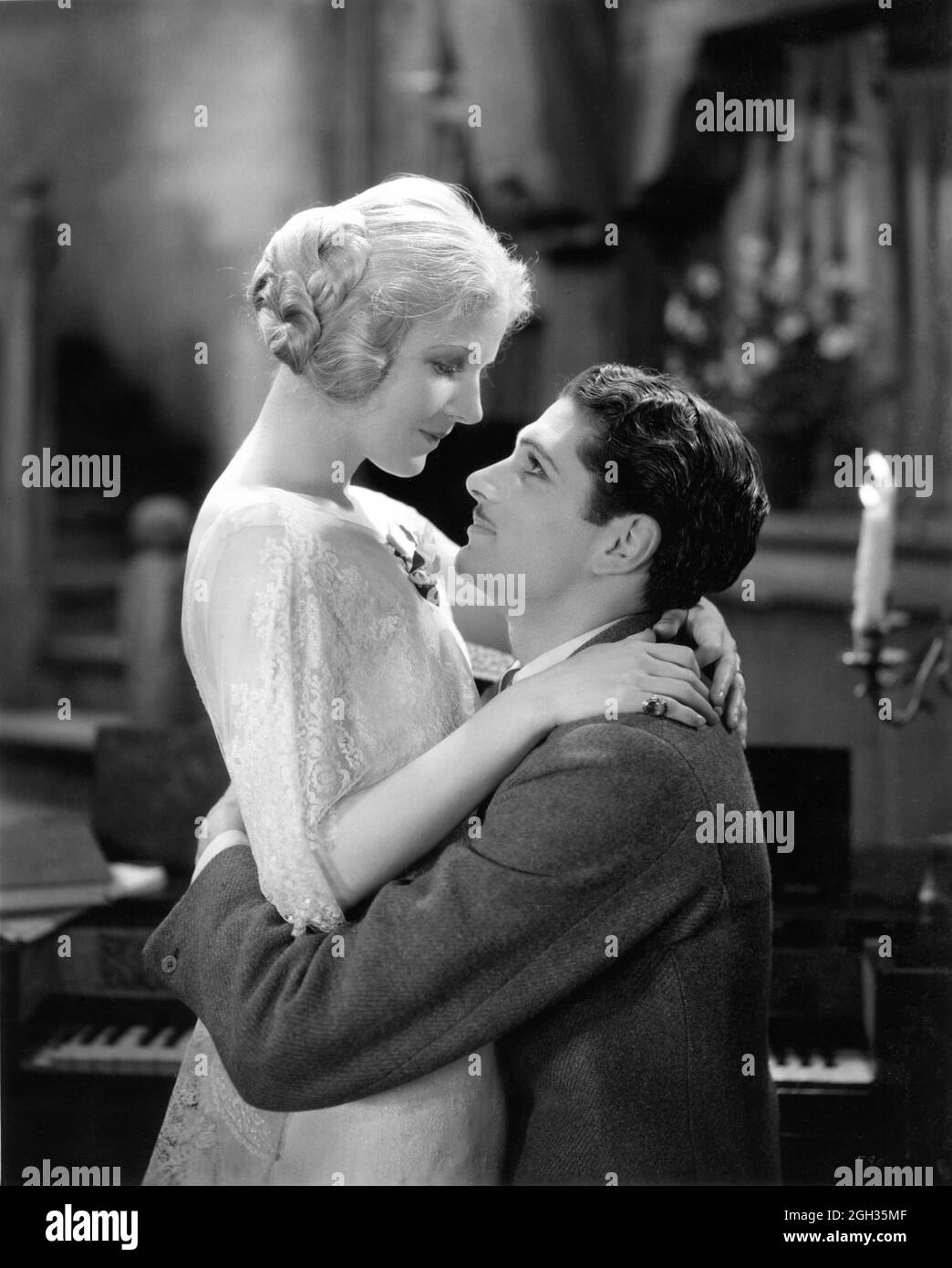 ANN HARDING and LAURENCE OLIVIER in WESTWARD PASSAGE 1932 director ROBERT MILTON story Margaret Ayer Barnes costume design Josette De Lima musical director Max Steiner executive producer David O. Selznick RKO Pathe Pictures Stock Photo