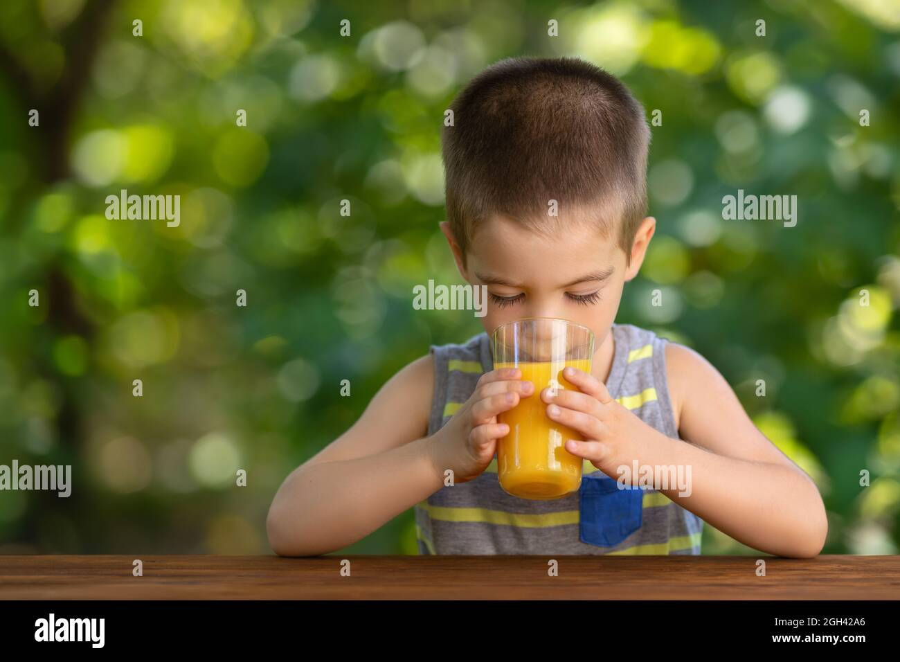 Green mango boy hi-res stock photography and images - Alamy