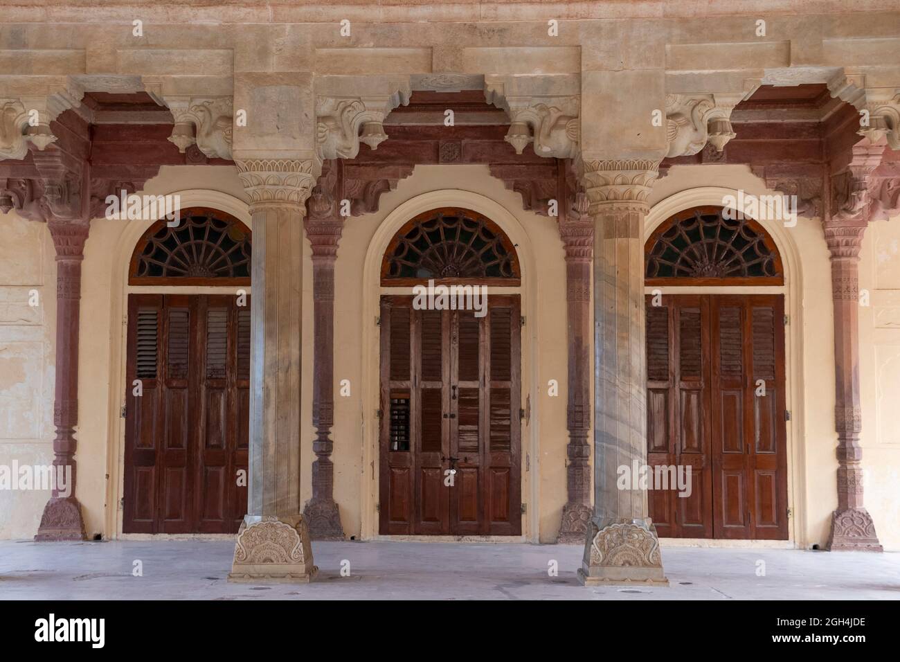 Old wooden gate of amer fort jaipur, rajasthan Stock Photo Alamy