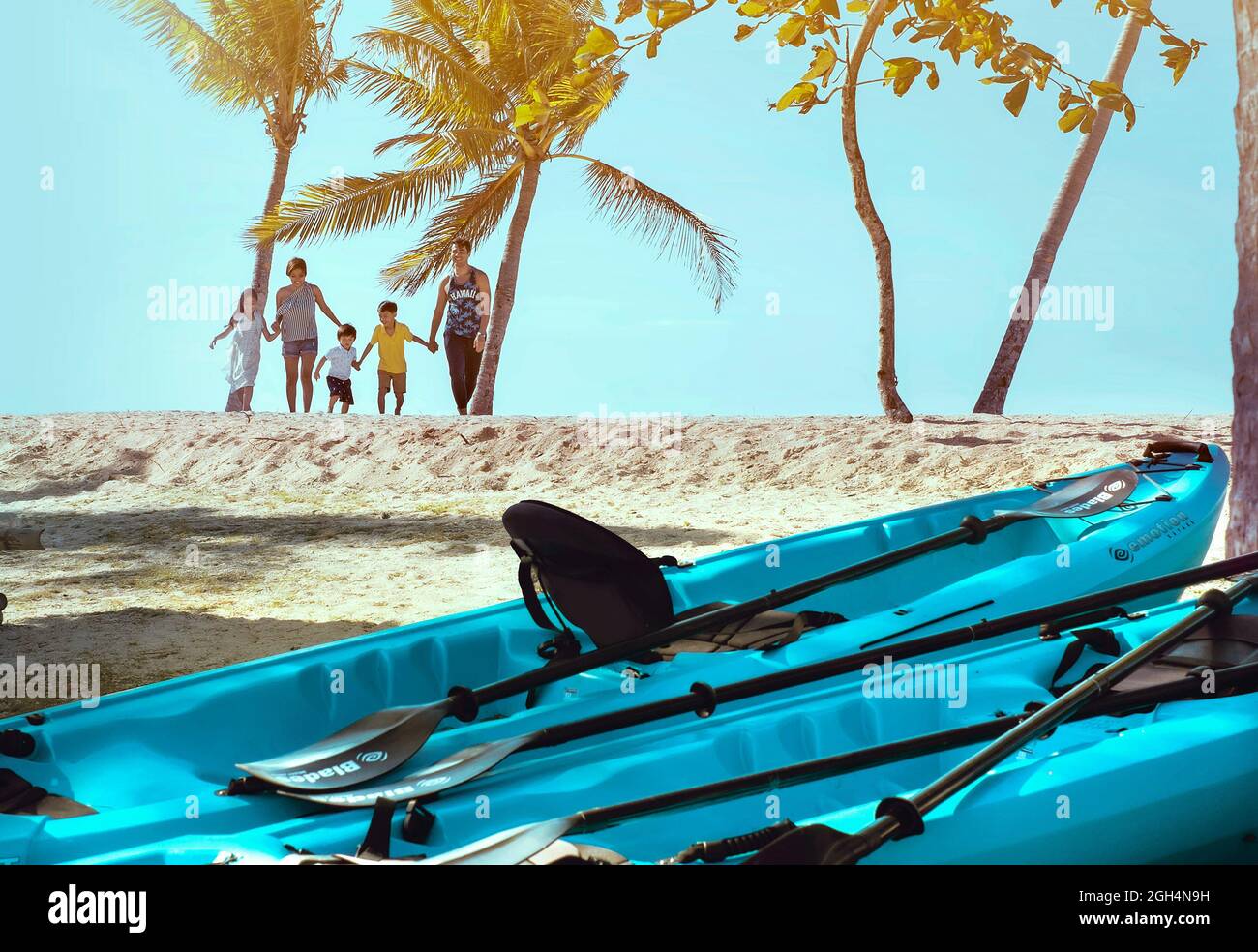 kayak at the beach Stock Photo - Alamy