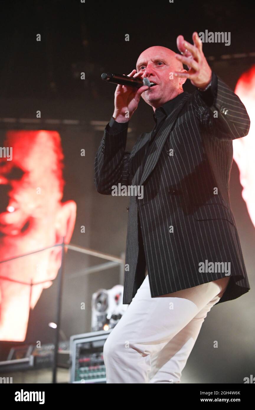 Sheffield synth pop band hires stock photography and images Alamy