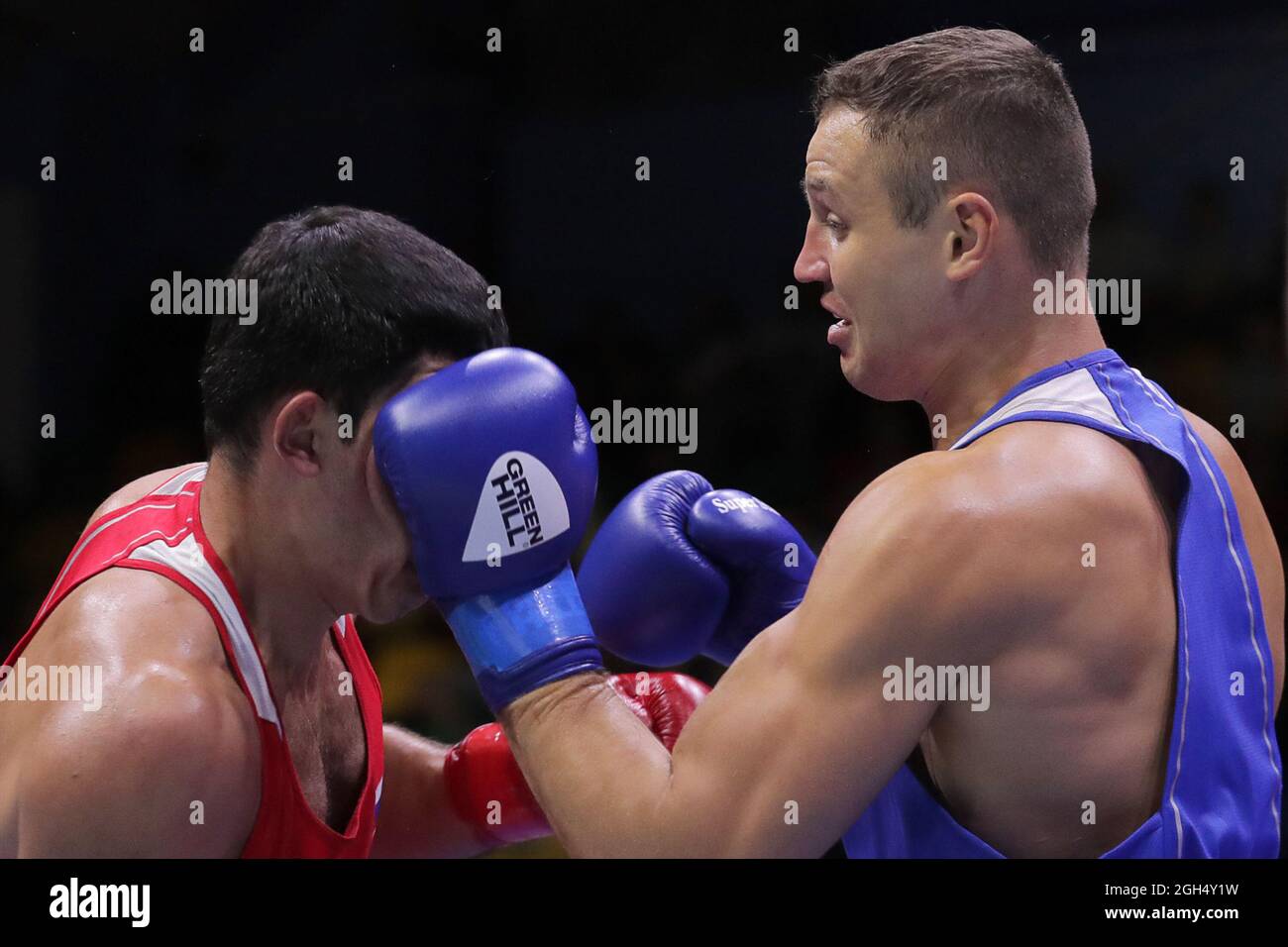 Kemerovo, Russia. 4th Sep, 2021. Vladimir Uzunyan of Moscow (L) and Andrei  Stotsky of the Chelyabinsk Region compete in the -92 kg final at the 2021  Russian Boxing Championships at the Arena