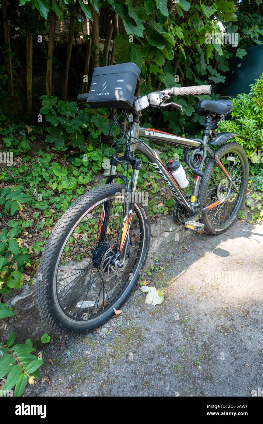 Swytch mountain bike that has been converted to an electric bike. Stock Photo