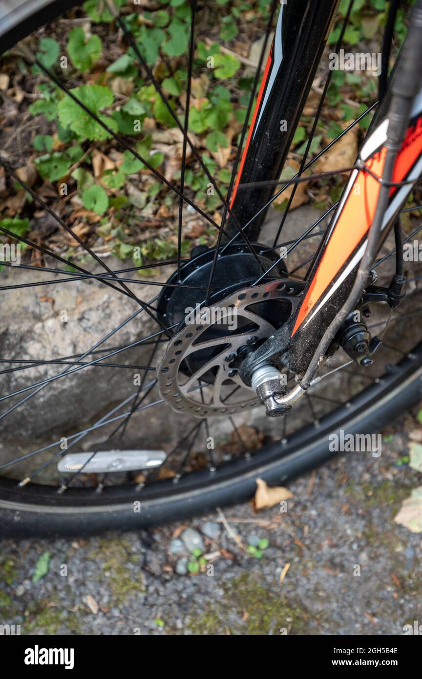 Swytch mountain bike that has been converted to an electric bike Stock