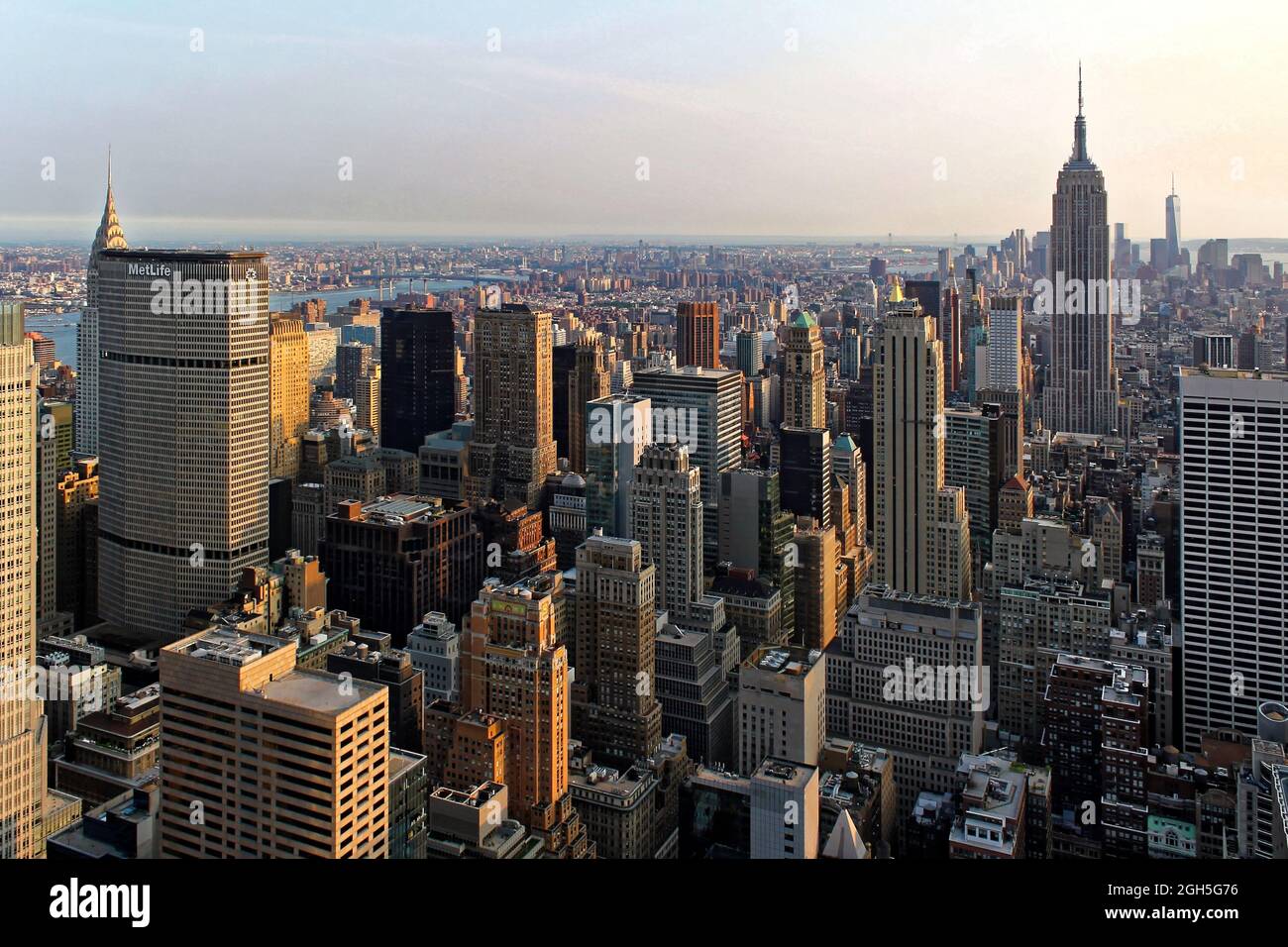 Downtown skyline skyscrapers us usa hi-res stock photography and images ...