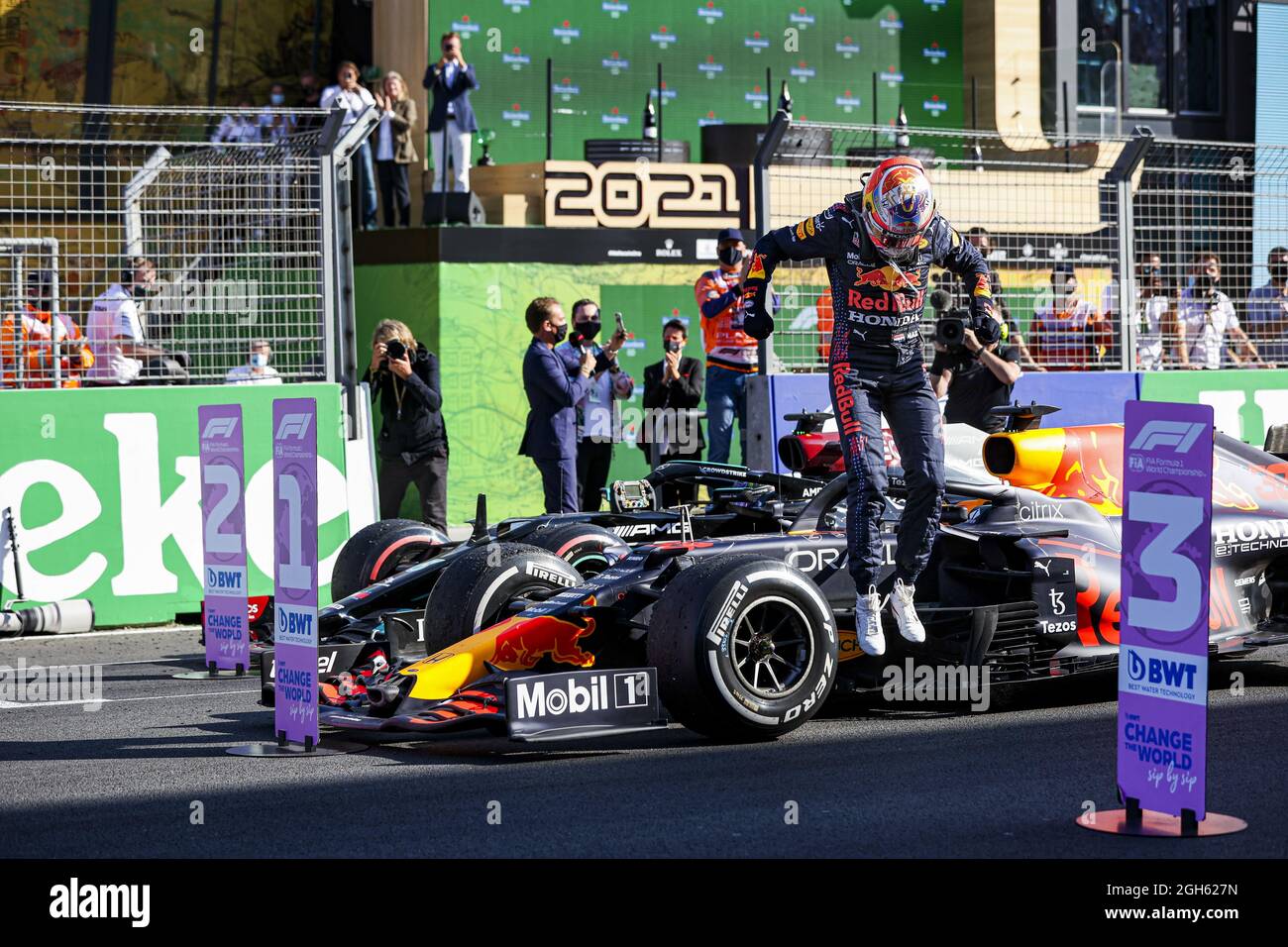 Zandvoort Netherlands 05th Sep 21 Verstappen Max Ned Red Bull Racing Honda Rb16b Celebrates His Win During The Formula 1 Heineken Dutch Grand Prix 21 13th Round Of The 21 Fia Formula
