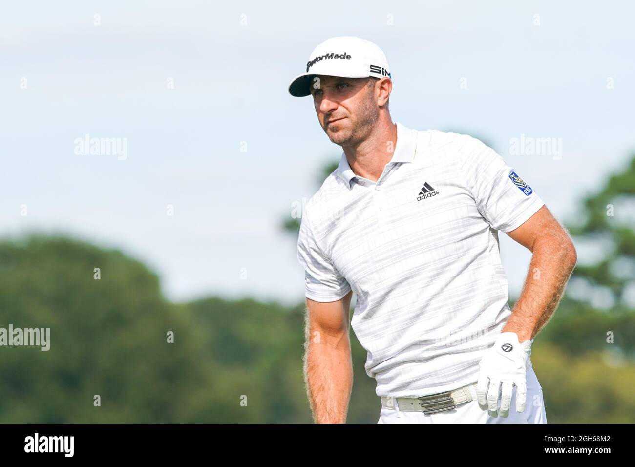 Atlanta, Georgia, USA. 4th Sep, 2021. Dustin Johnson gets ready to tee off the 16th hole during the third round of the 2021 TOUR Championship at East Lake Golf Club. (Credit Image: © Debby Wong/ZUMA Press Wire) Stock Photo