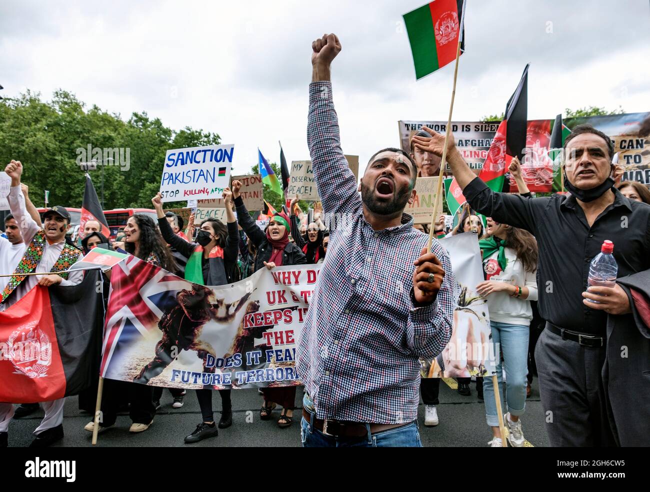 Anti-Taliban Afghans marched through London  betrayed by the US and UK withdrawal from Afghanistan. leaving the Taliban in charge.   End to the proxy war, stop to the killings and sanction Pakistan. 28.08.2021 Stock Photo