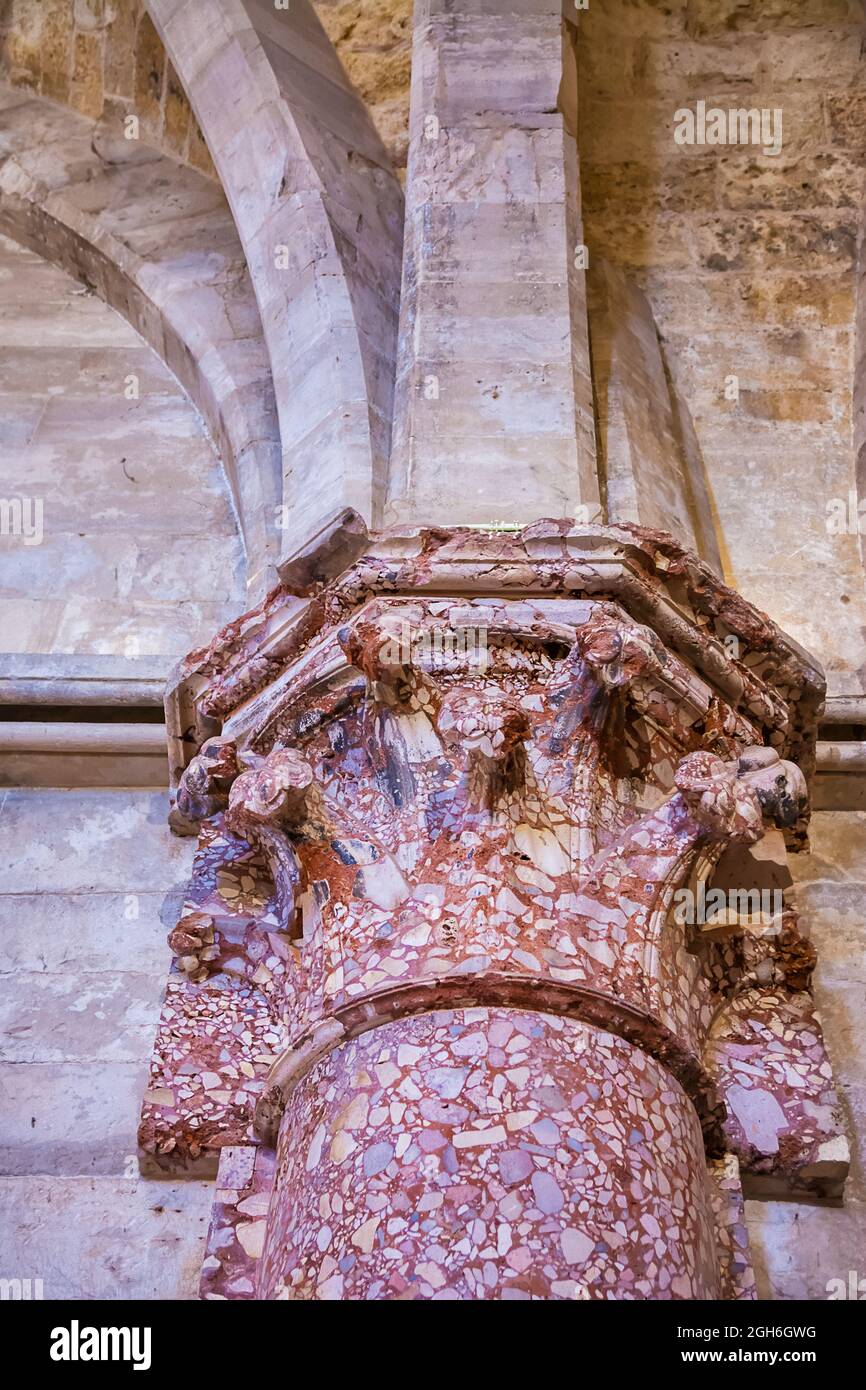 Column capital detail inside the Castel Del Monte di Andria (Italy) Stock Photo