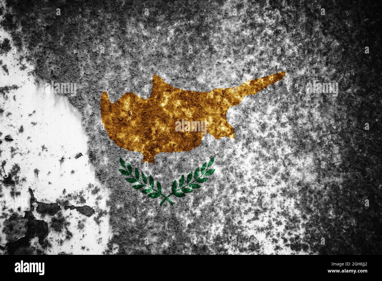 Old cracked wall with the flag painted Stock Photo - Alamy