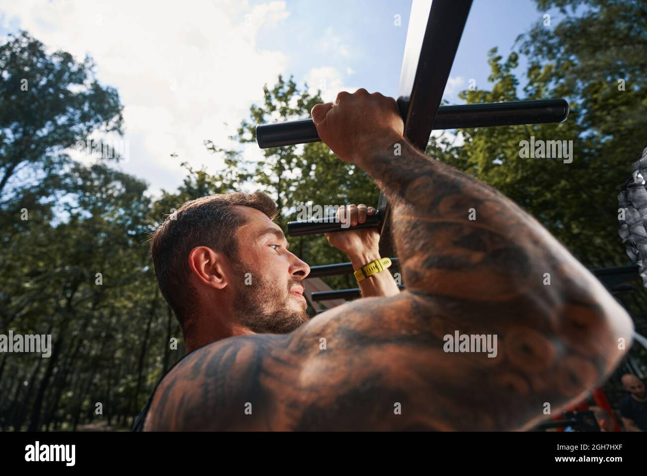 Handsome man pull ups hi-res stock photography and images - Alamy