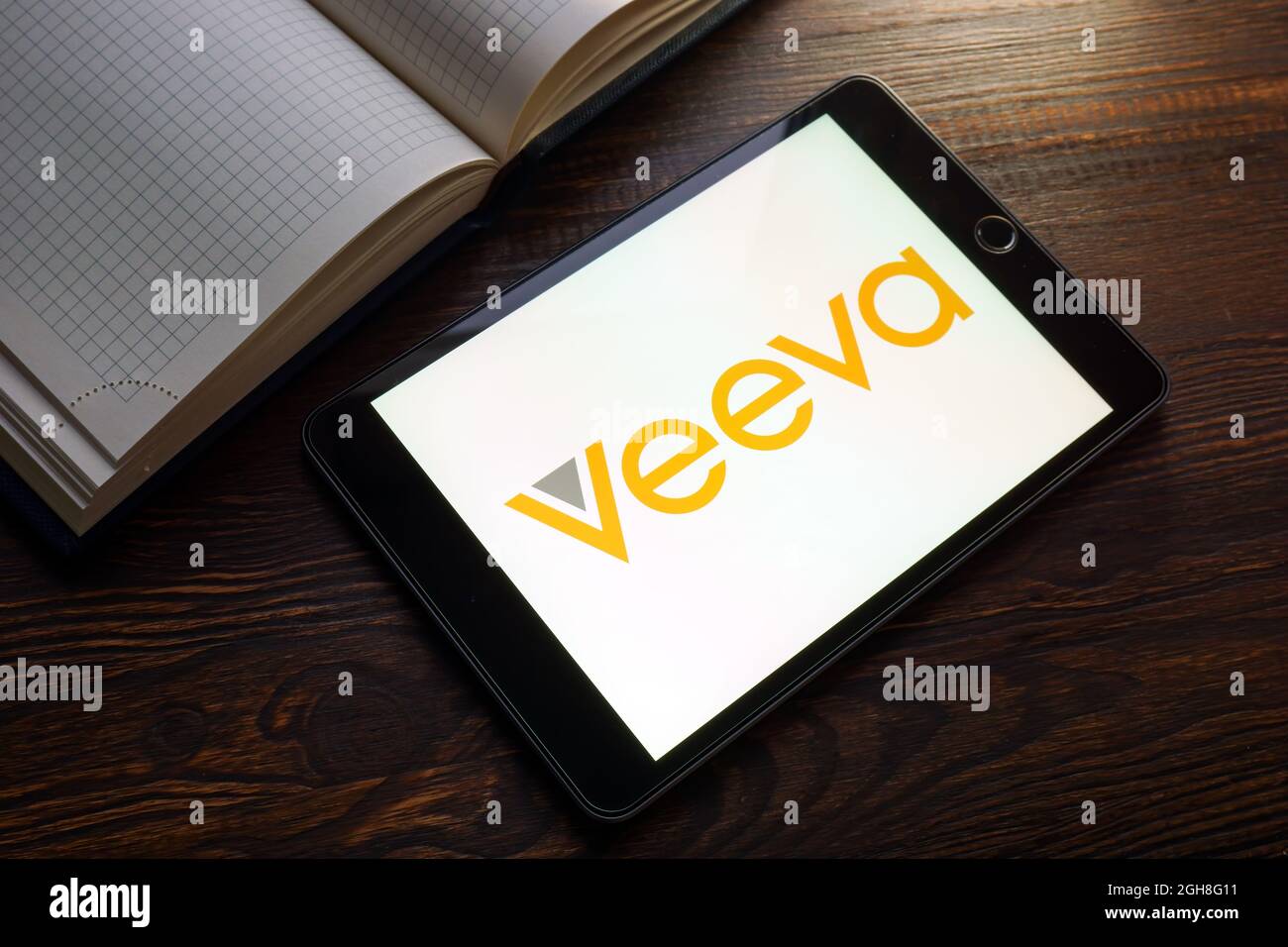 KYIV, UKRAINE - August 21, 2021. Veeva Systems VEEV company logo. Stock Photo