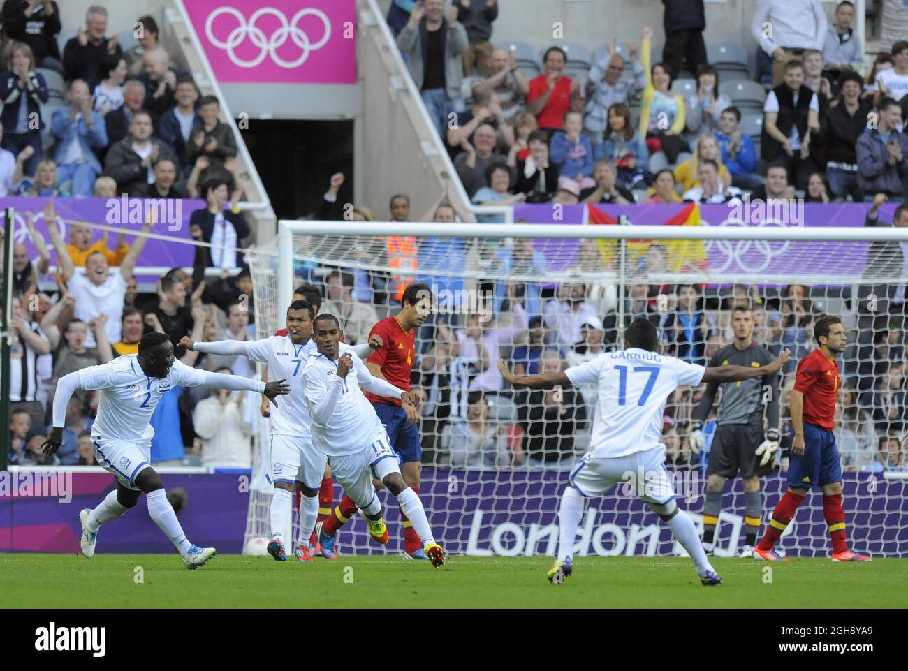 Honduras' Jerry Bengtson (C) celebrates scoring his side's first goal during the London Olympic 2012 first round Group D men's match between Spain v Honduras at the St. James' Park, Newcastle upon Tyne on the 29th July 2012. Stock Photo