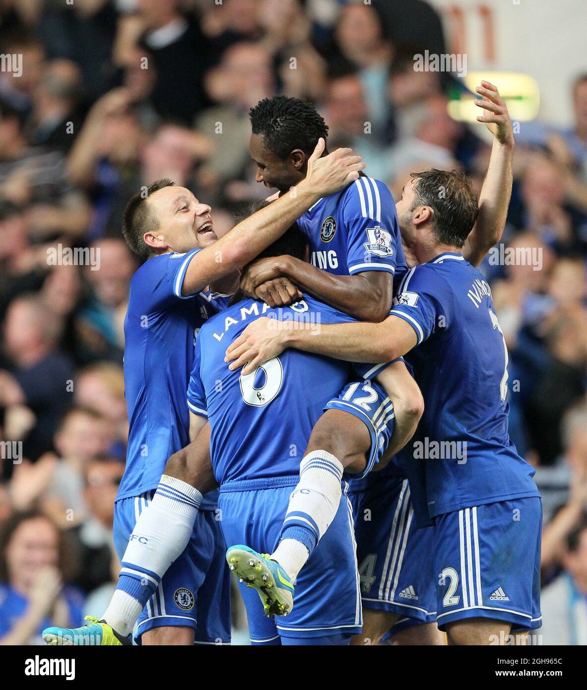 07.11.2012. London, England. Henrikh Mkhitaryan of FC Shakhtar Donetsk in  action during the UEFA Champions League Group E game between Chelsea and  Shakhtar Donetsk from Stamford Bridge Stock Photo - Alamy