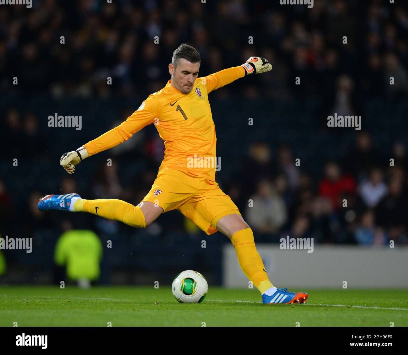 Stipe Pletikosa of Croatia in action during their FIFA World Cup 2014 qualifier soccer match between Scotland and Croatia at the Hampden Park Stadium in Glasgow, United Kingdom , Oct. 15, 2013. Picture Simon Bellis Stock Photo